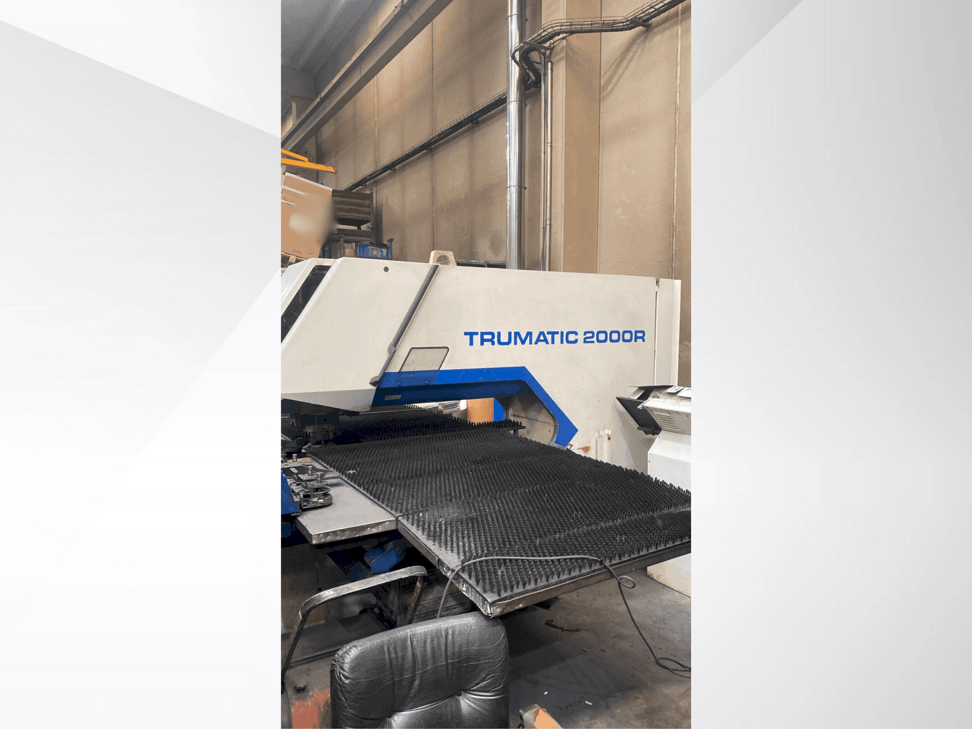Front view of TRUMPF TC2000R  machine