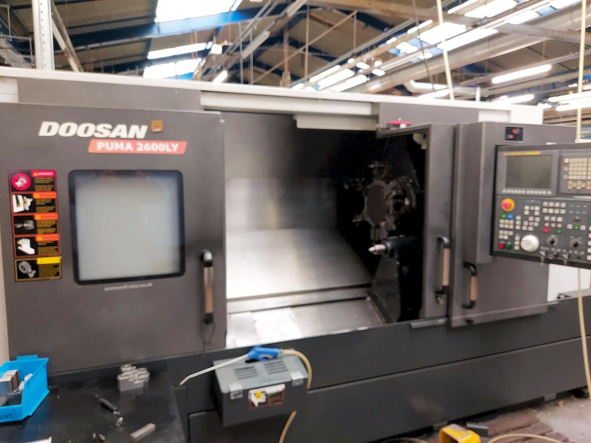 Front view of Doosan Puma 2600LY  machine