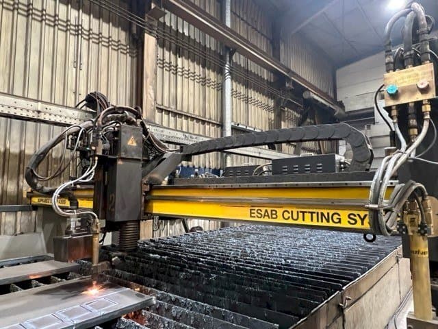 Front view of ESAB SXE-P14500 SUPRAREX  machine