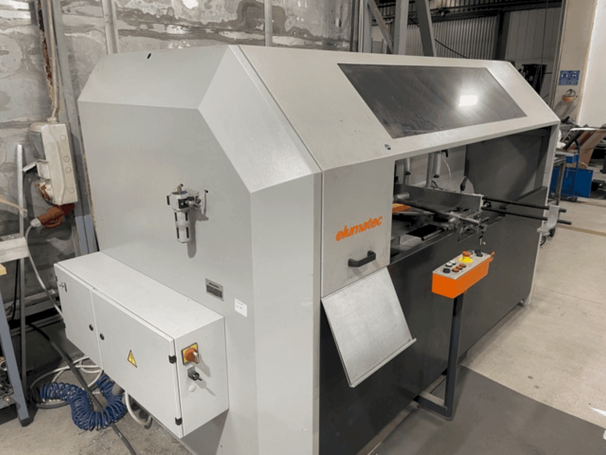 Front view of Elumatec AKS134/64  machine