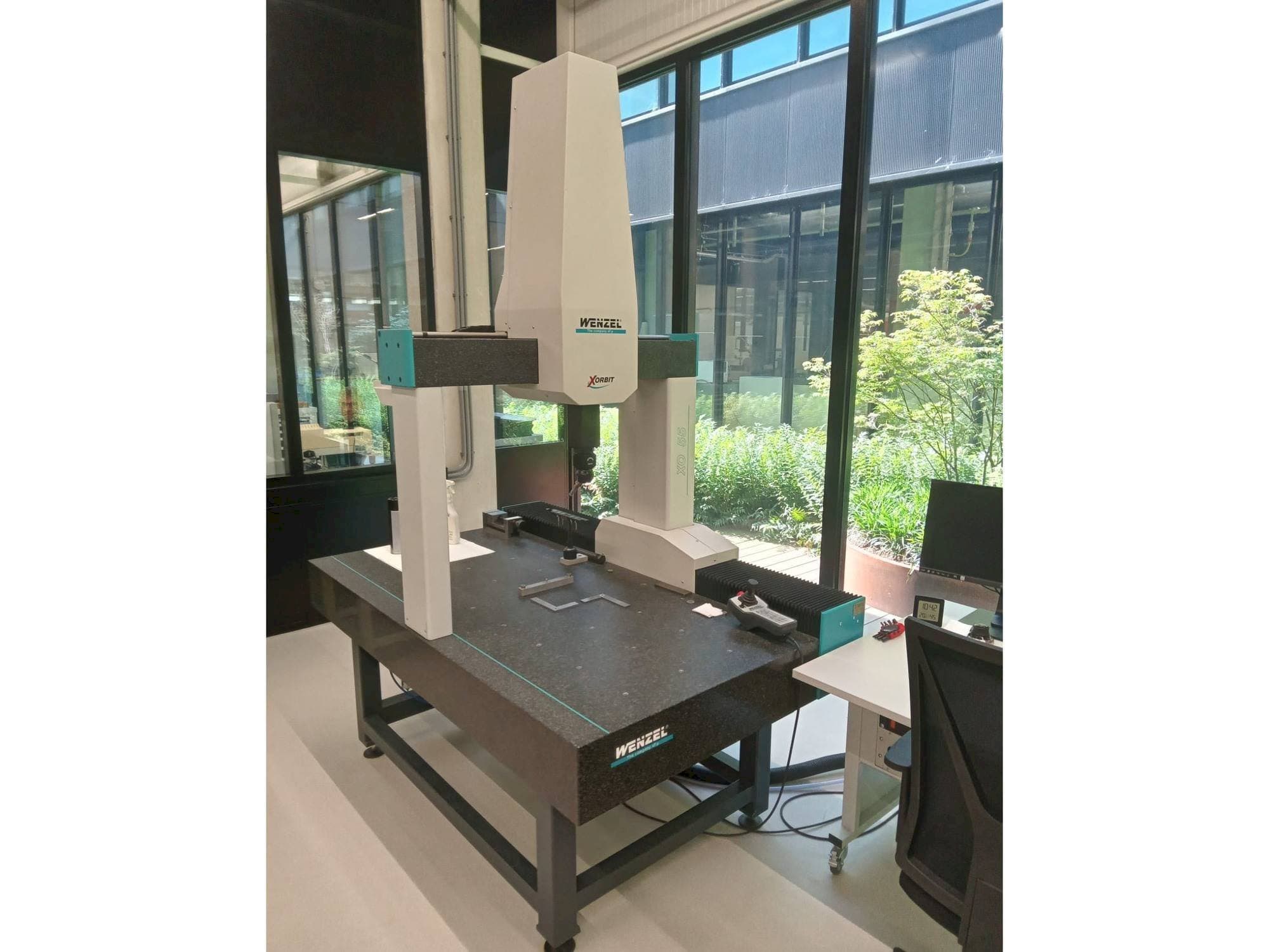 Front view of Wenzel XO-55  machine