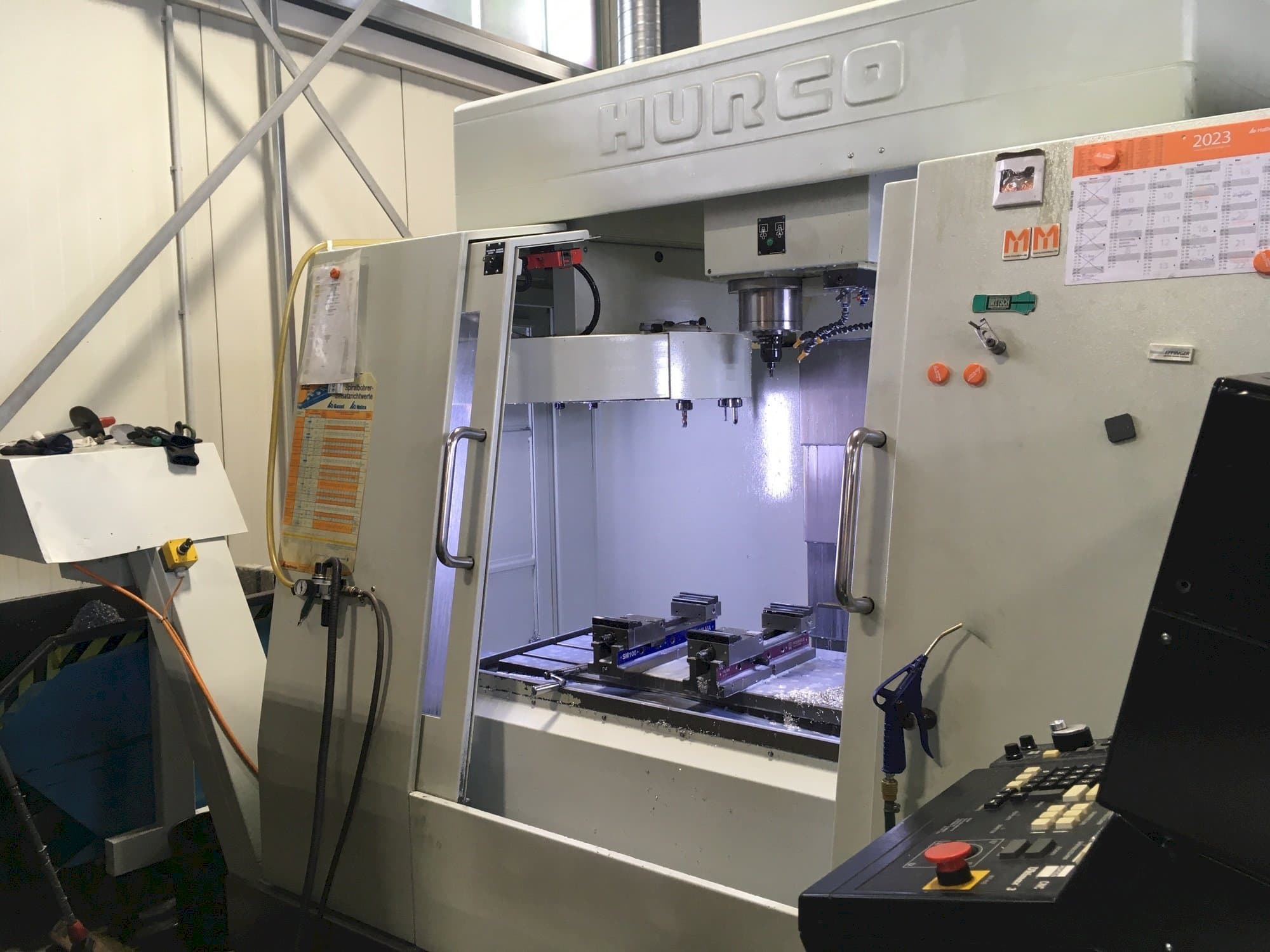 Front view of Hurco BAC 30 HTM  machine