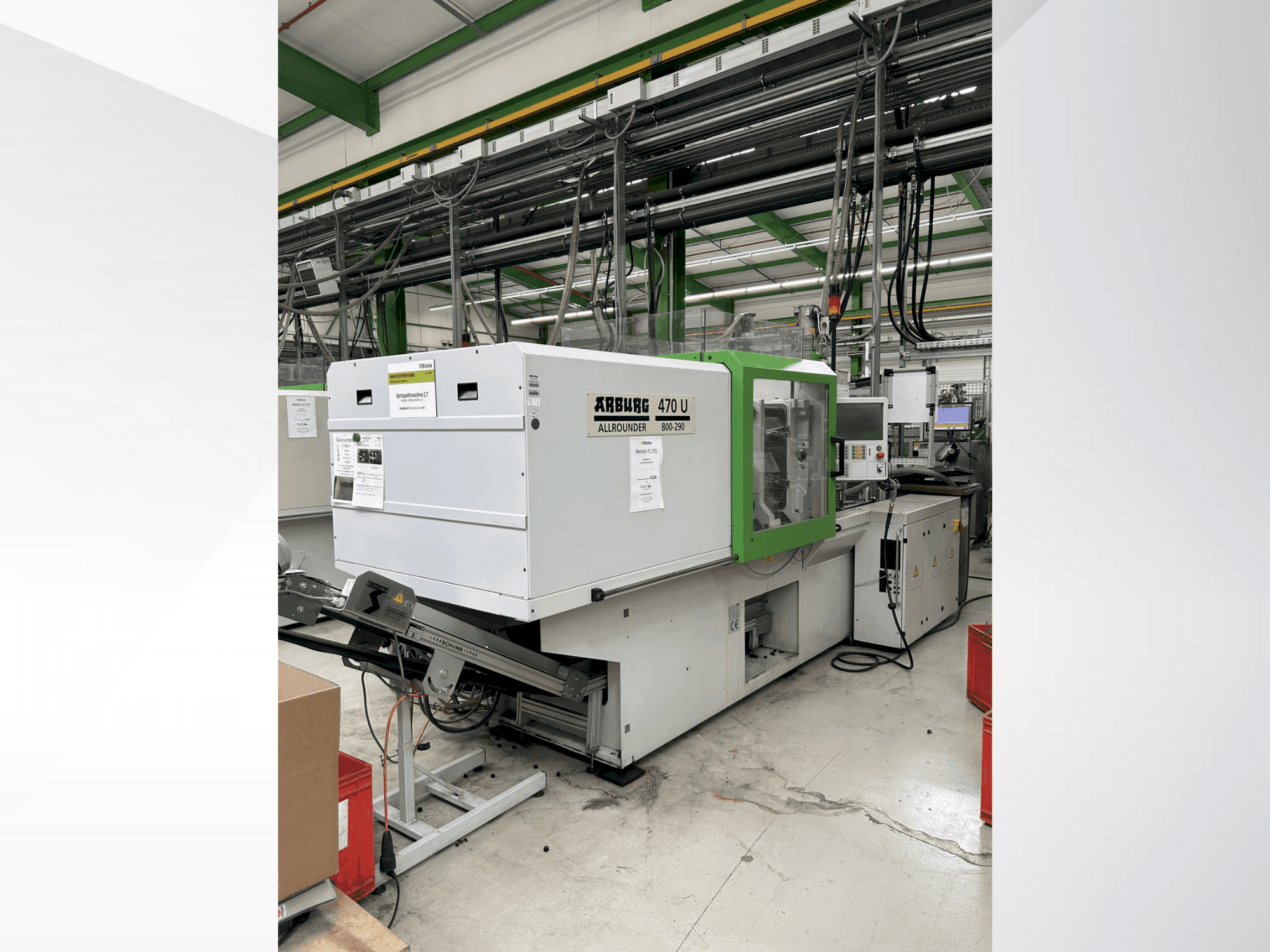 Front view of Arburg 470 U / 800-290  machine