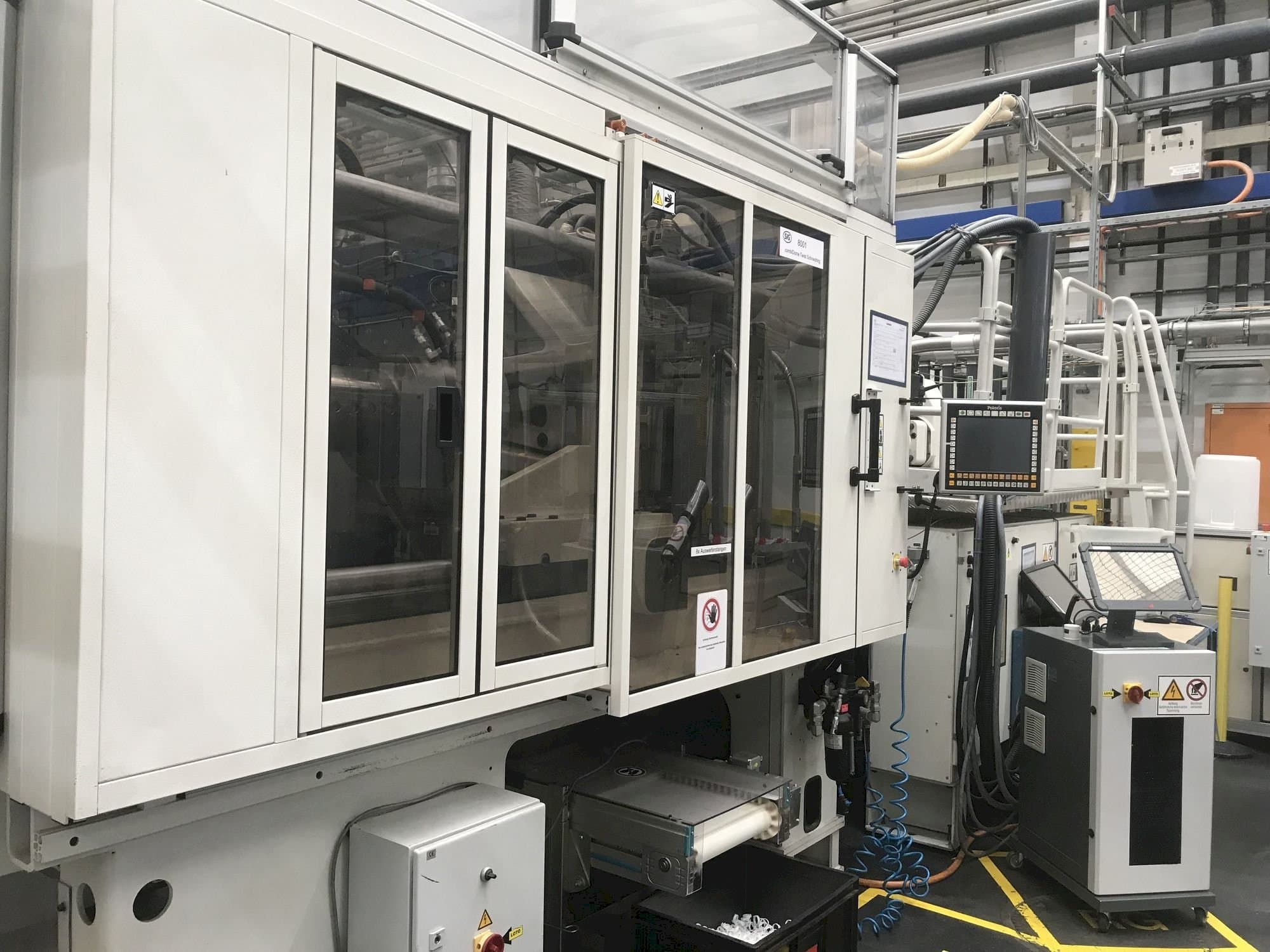 Front view of Husky H300 RS 45/38  machine