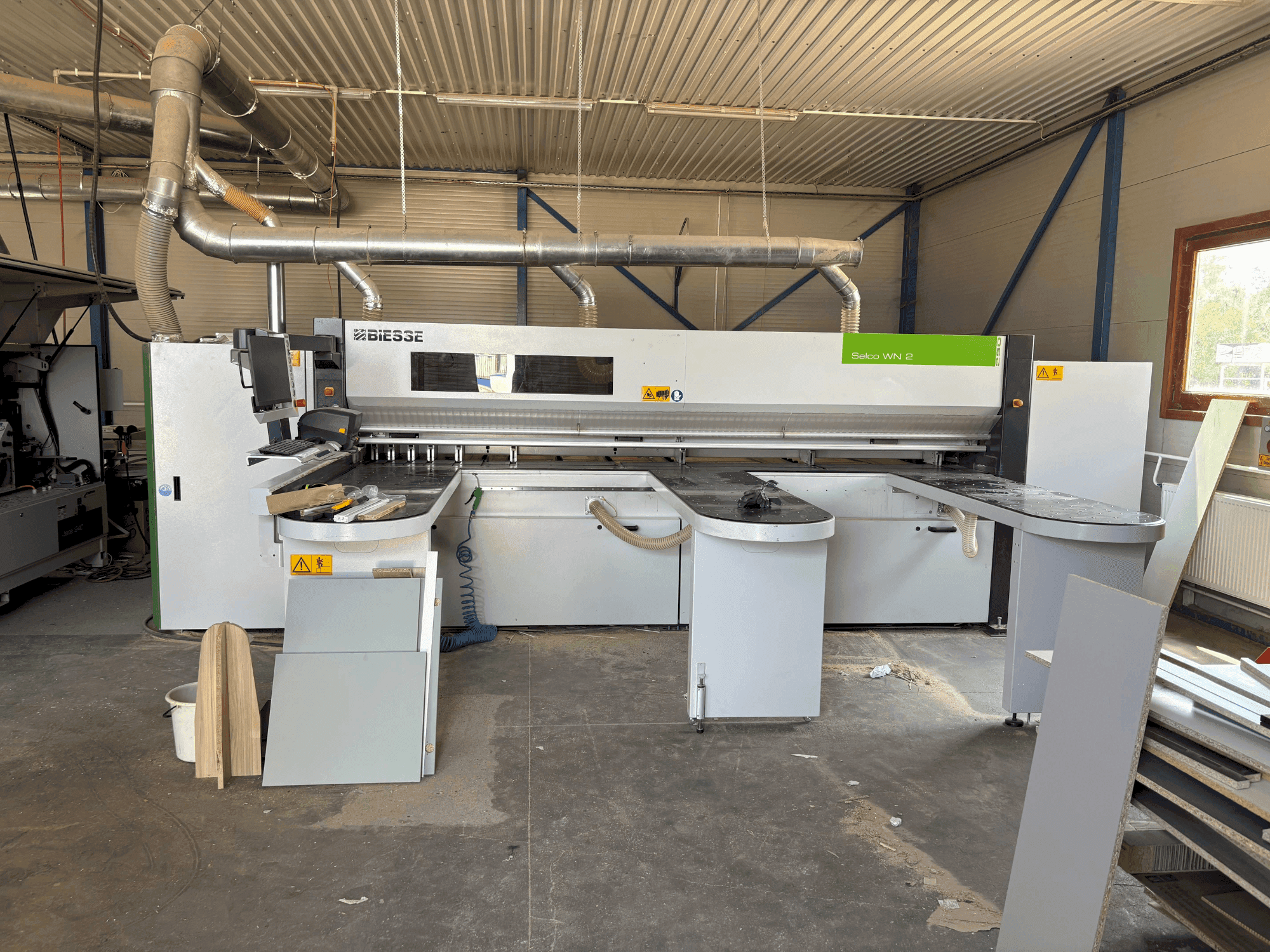 Front view of BIESSE Selco WN 2  machine