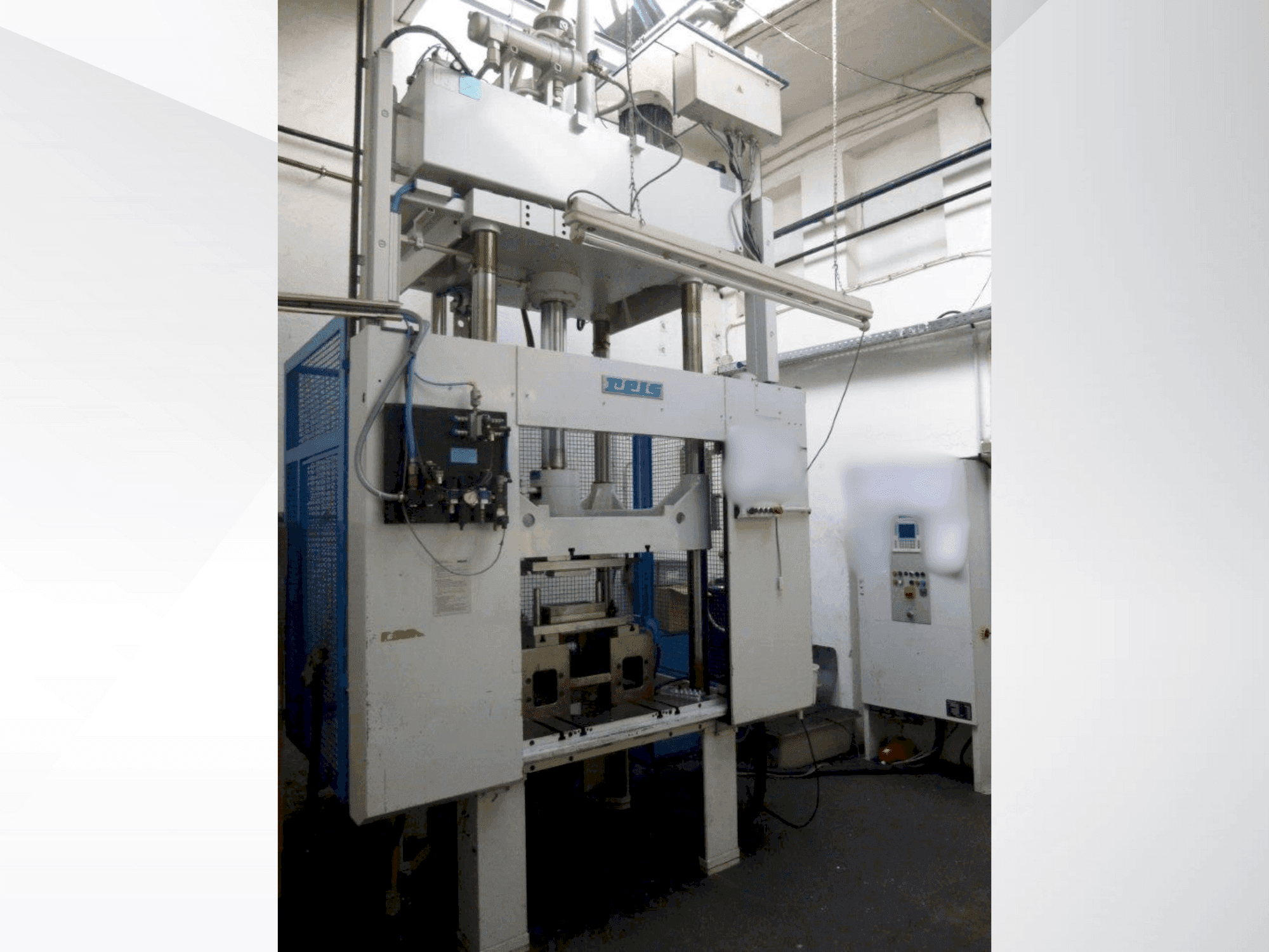 Front view of Reis SEP10-30 DIII  machine