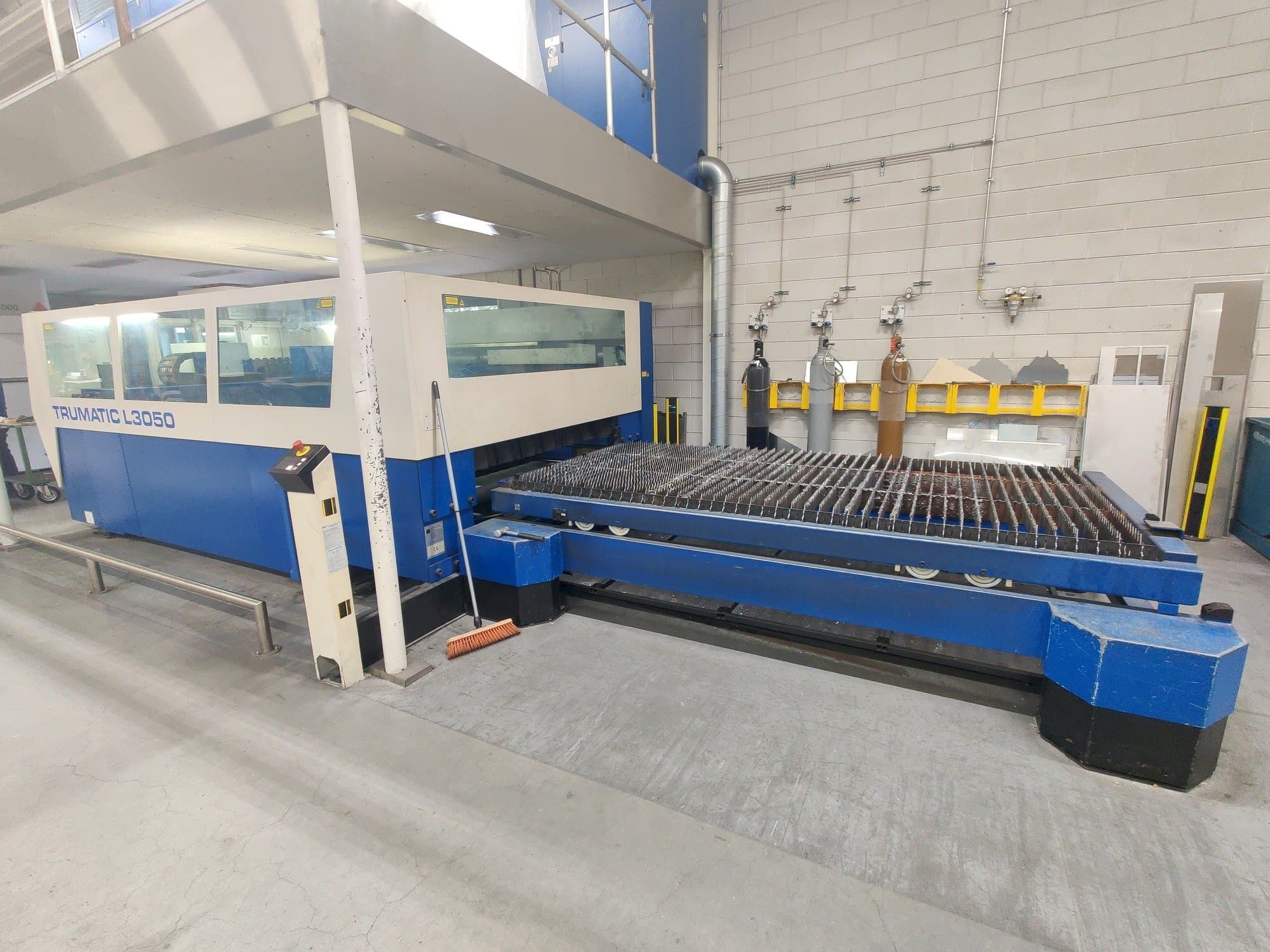 Front view of Trumpf Trumatic L3050  machine