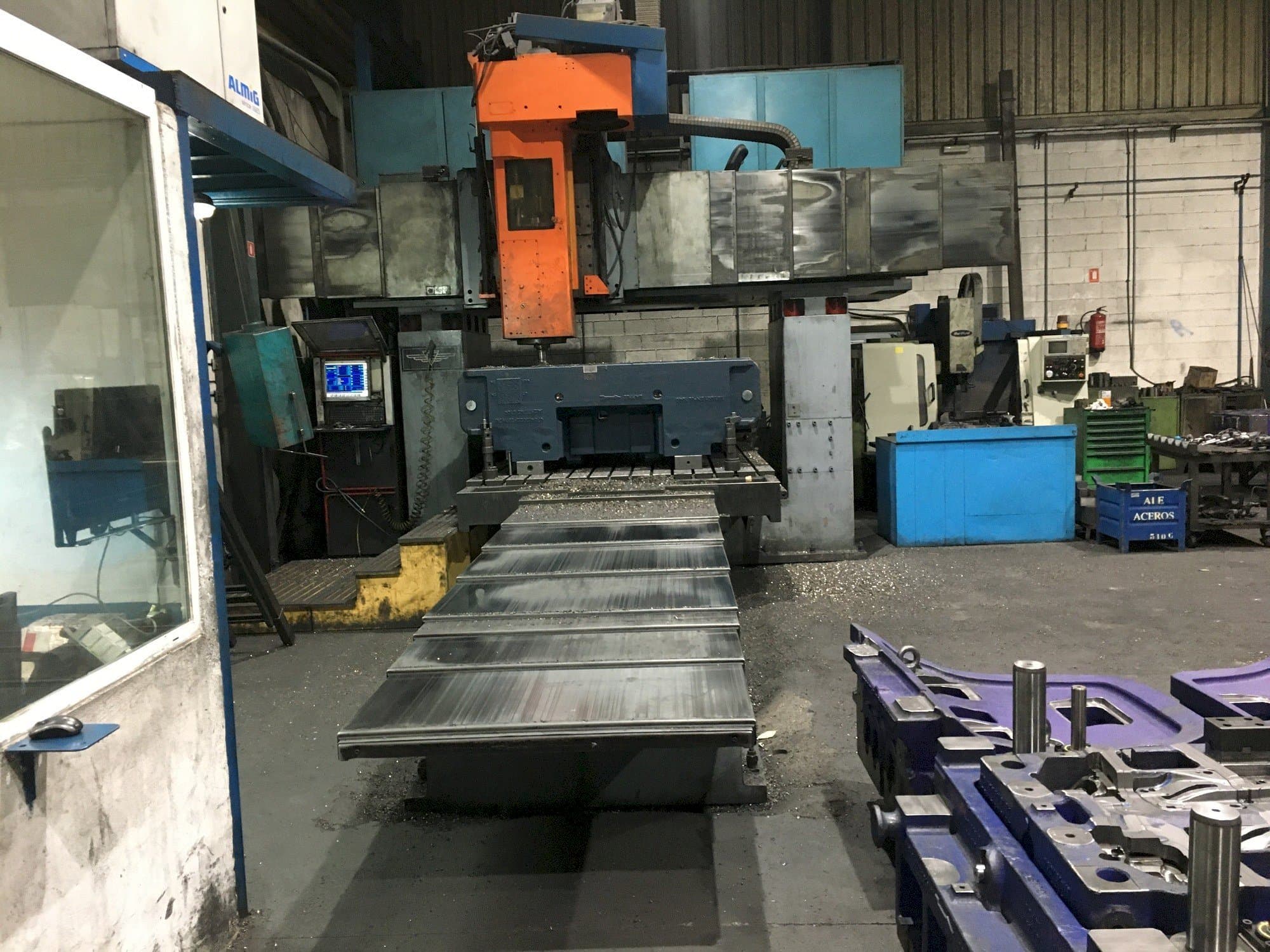 Front view of DYE FPF-2C-NC  machine