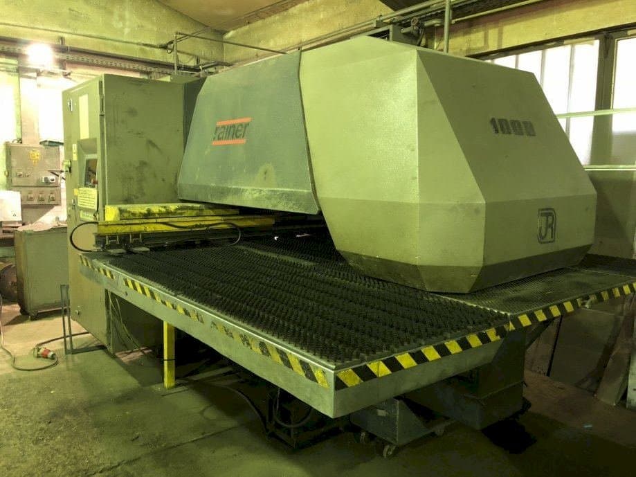 Left side view of Rainer 1000R  machine