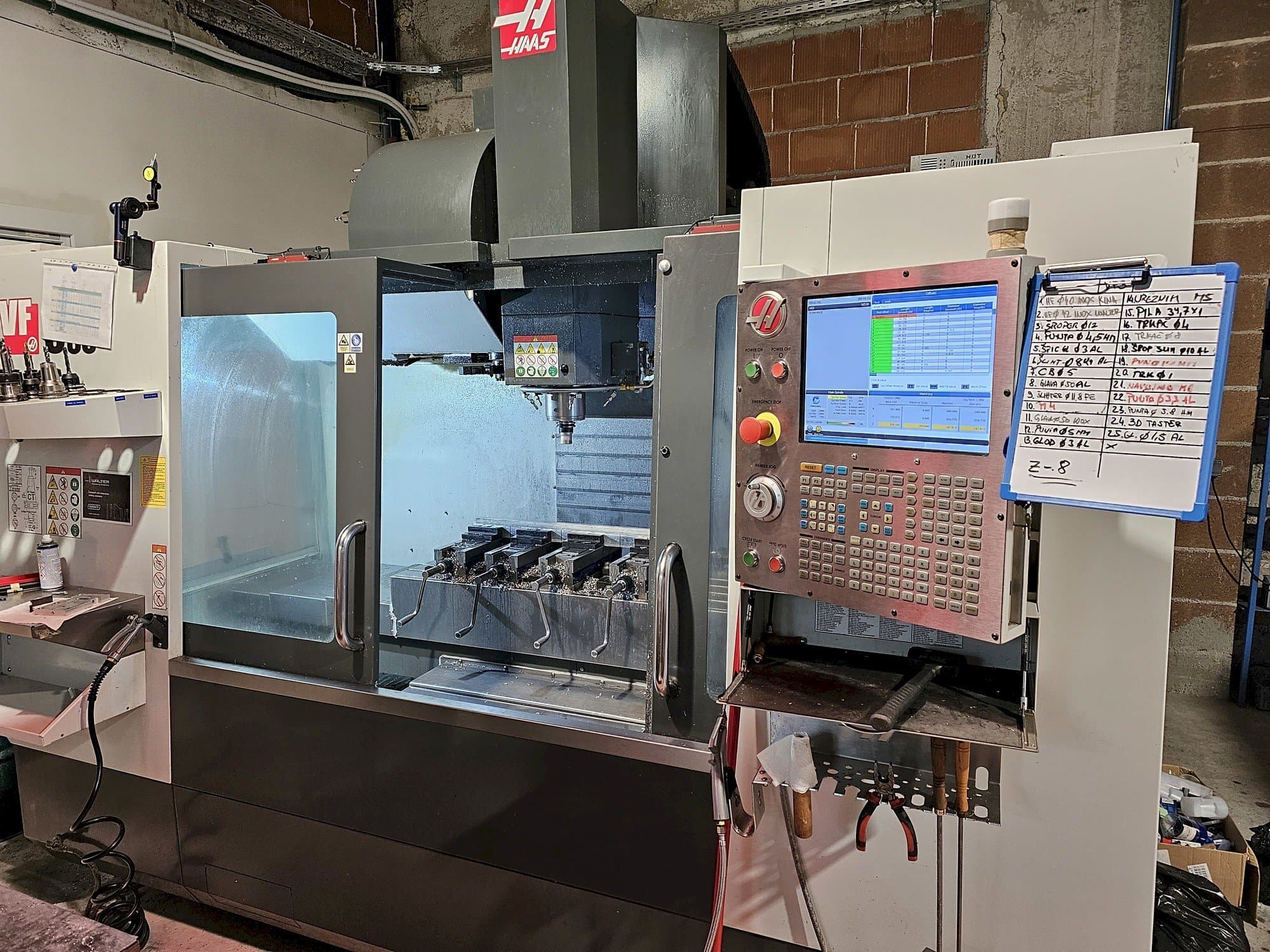 Front view of HAAS VS3SS  machine