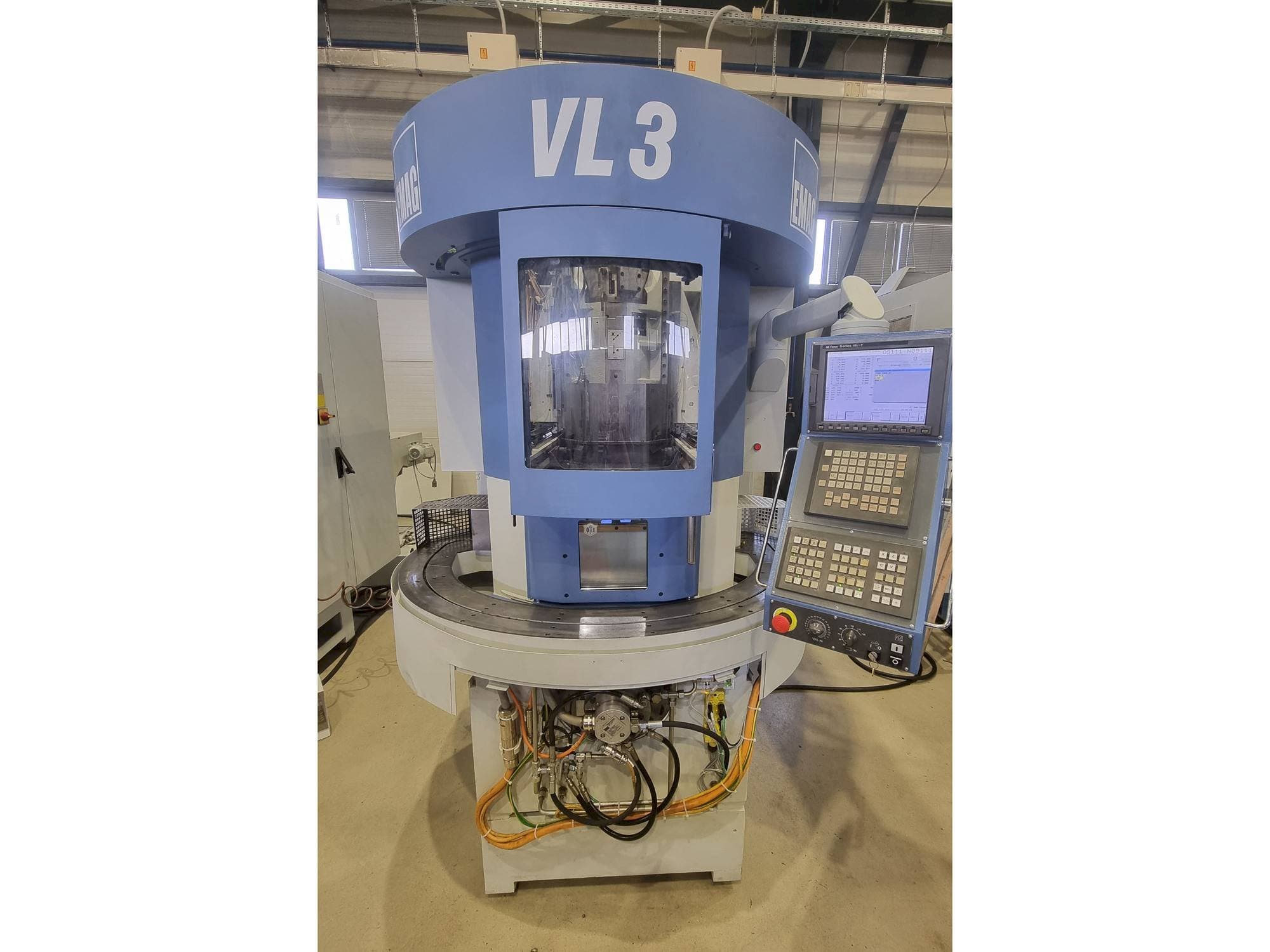 Front view of EMAG VL3  machine
