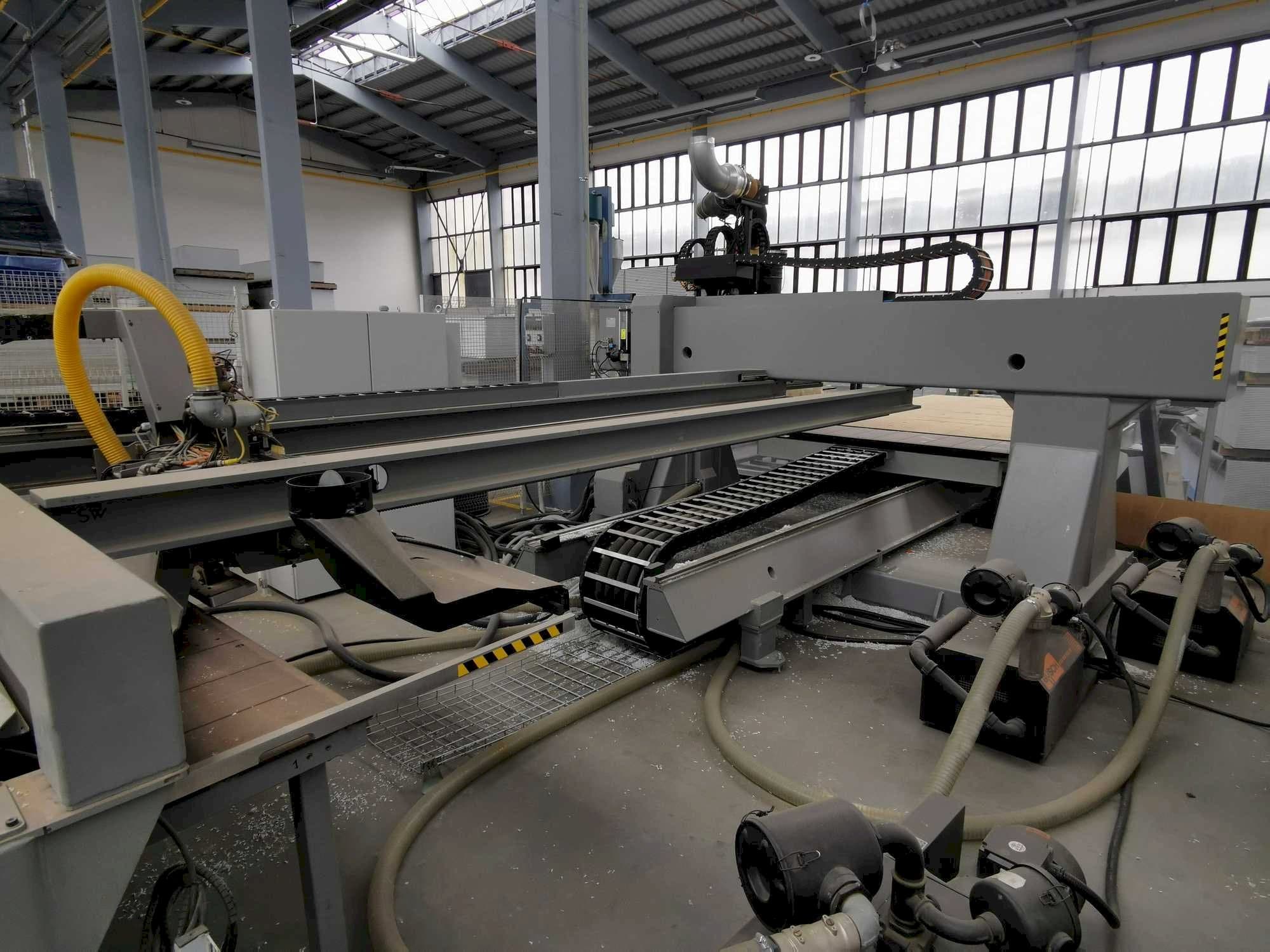 Front view of BIESSE EXCEL NBC 712 X1-S  machine