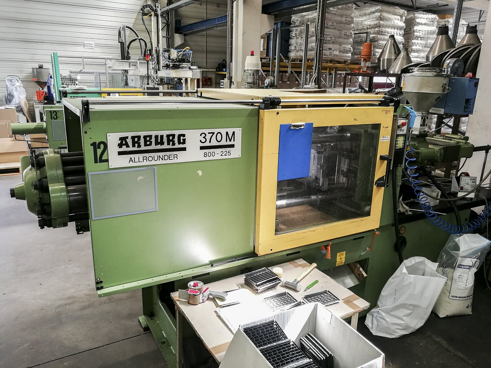 Front view of Arburg 370M 800-225 Machine