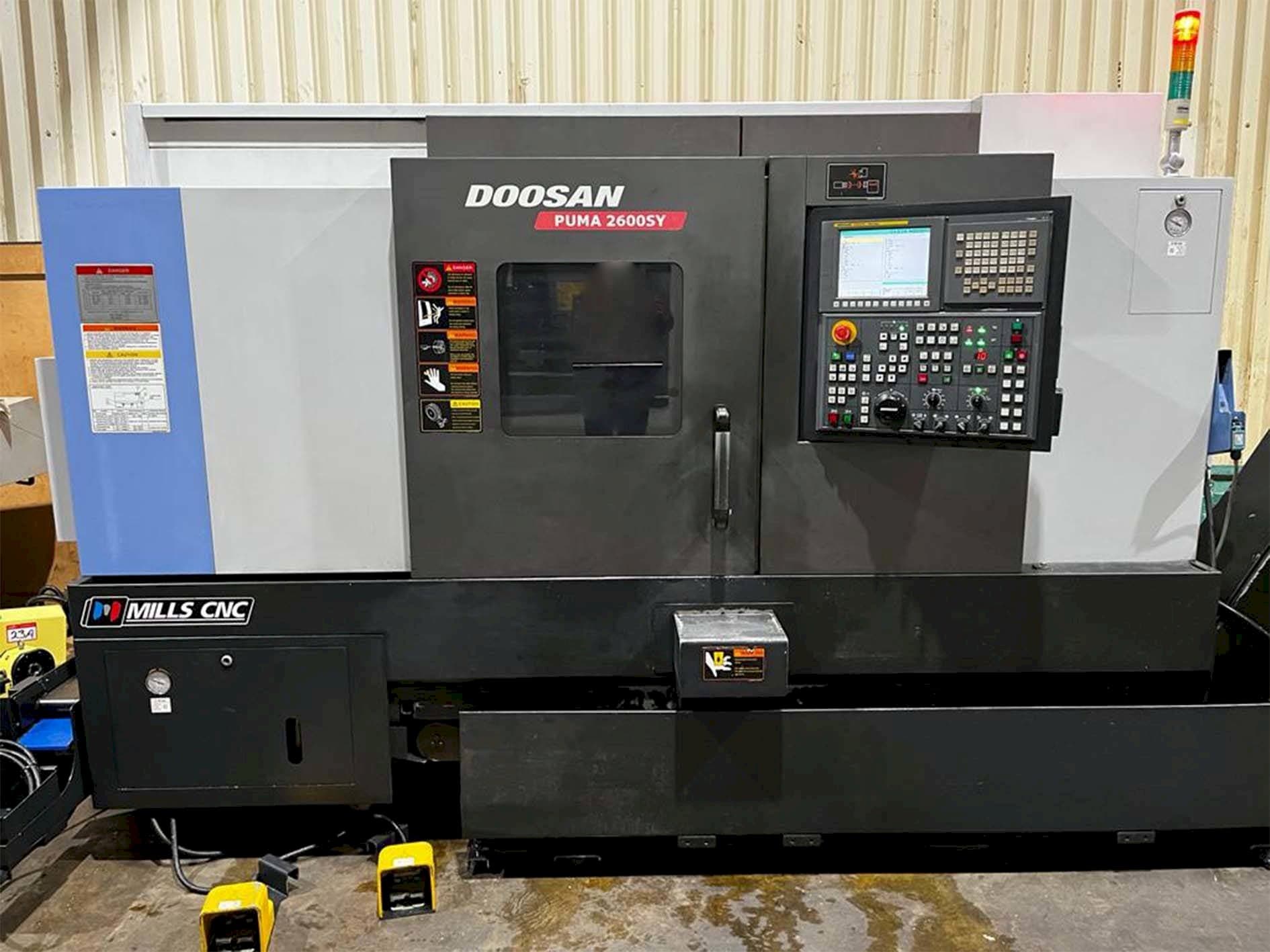Front view of Doosan Puma 2600SY  machine