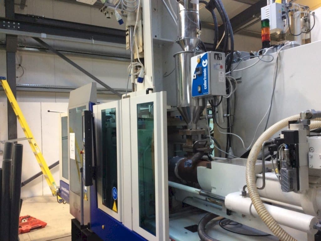 Front view of Krauss Maffei 80-180-55 CX V  machine