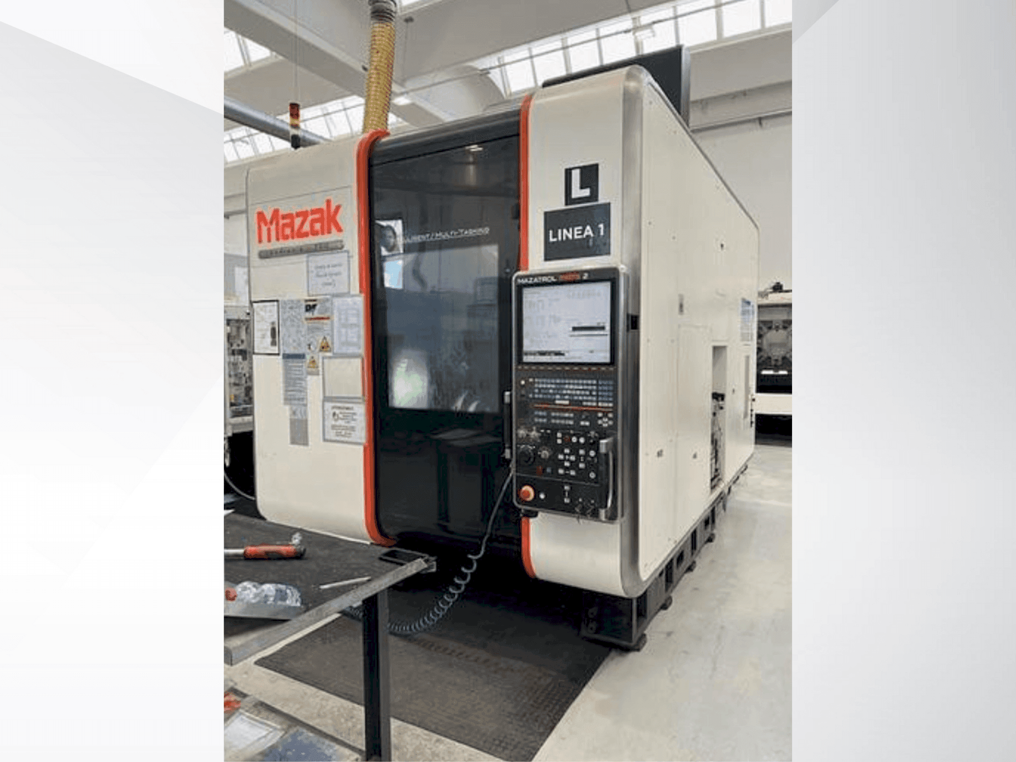 Front view of Mazak VARIAXIS I 700  machine
