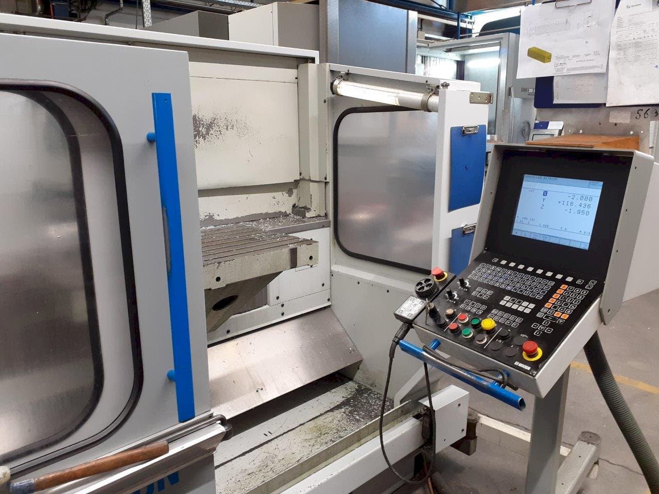 Front view of MIKRON UME 600  machine