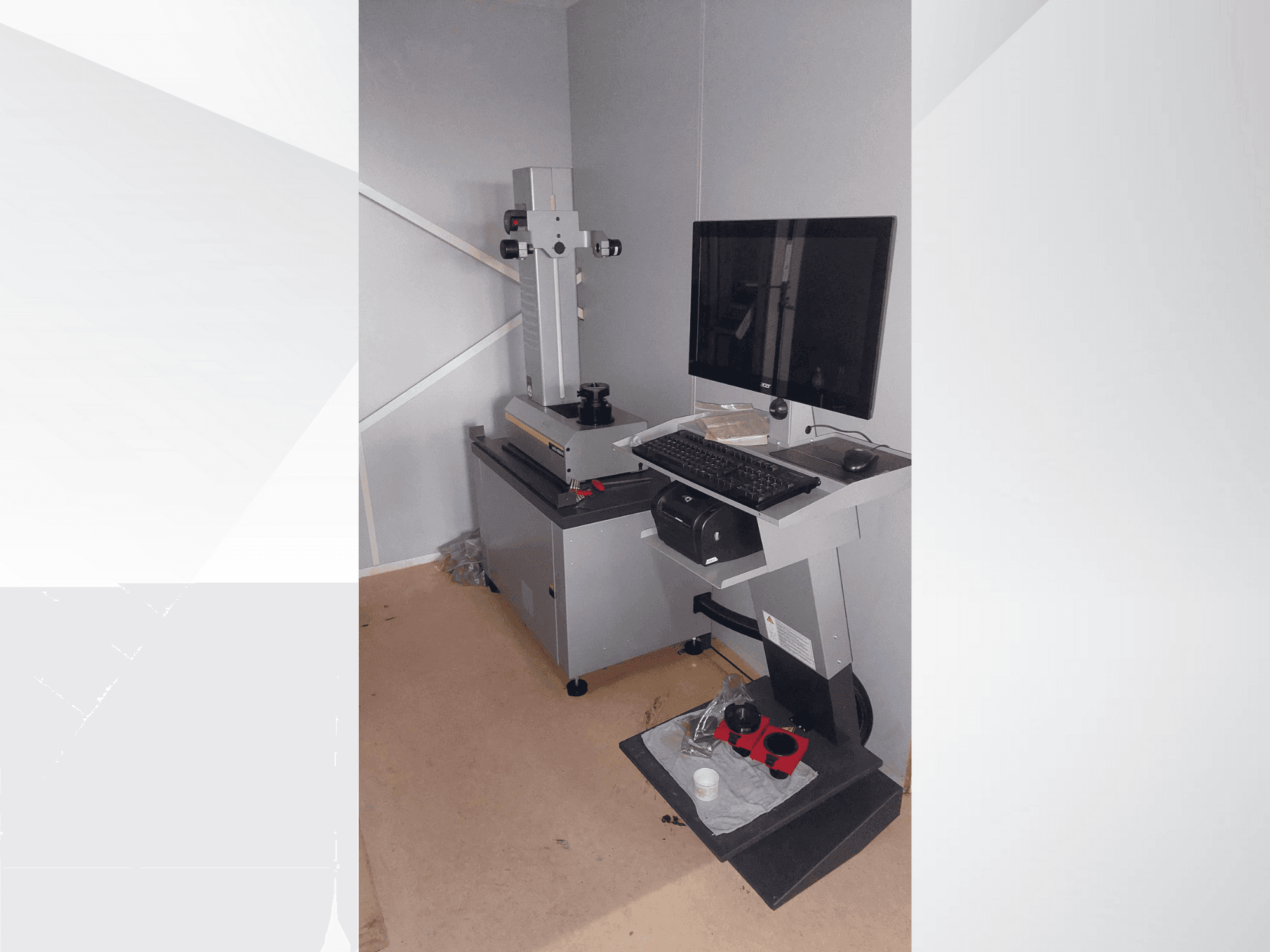 Front view of Zoller Smile 600/4  machine