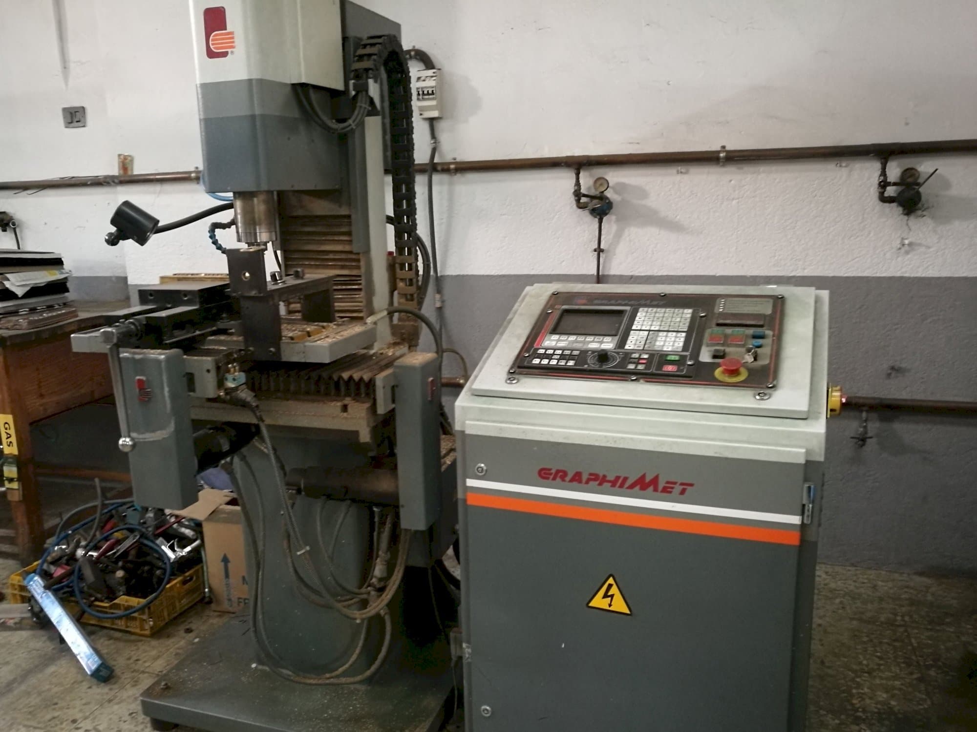 Right view of GRAPHIMET A-2 Machine