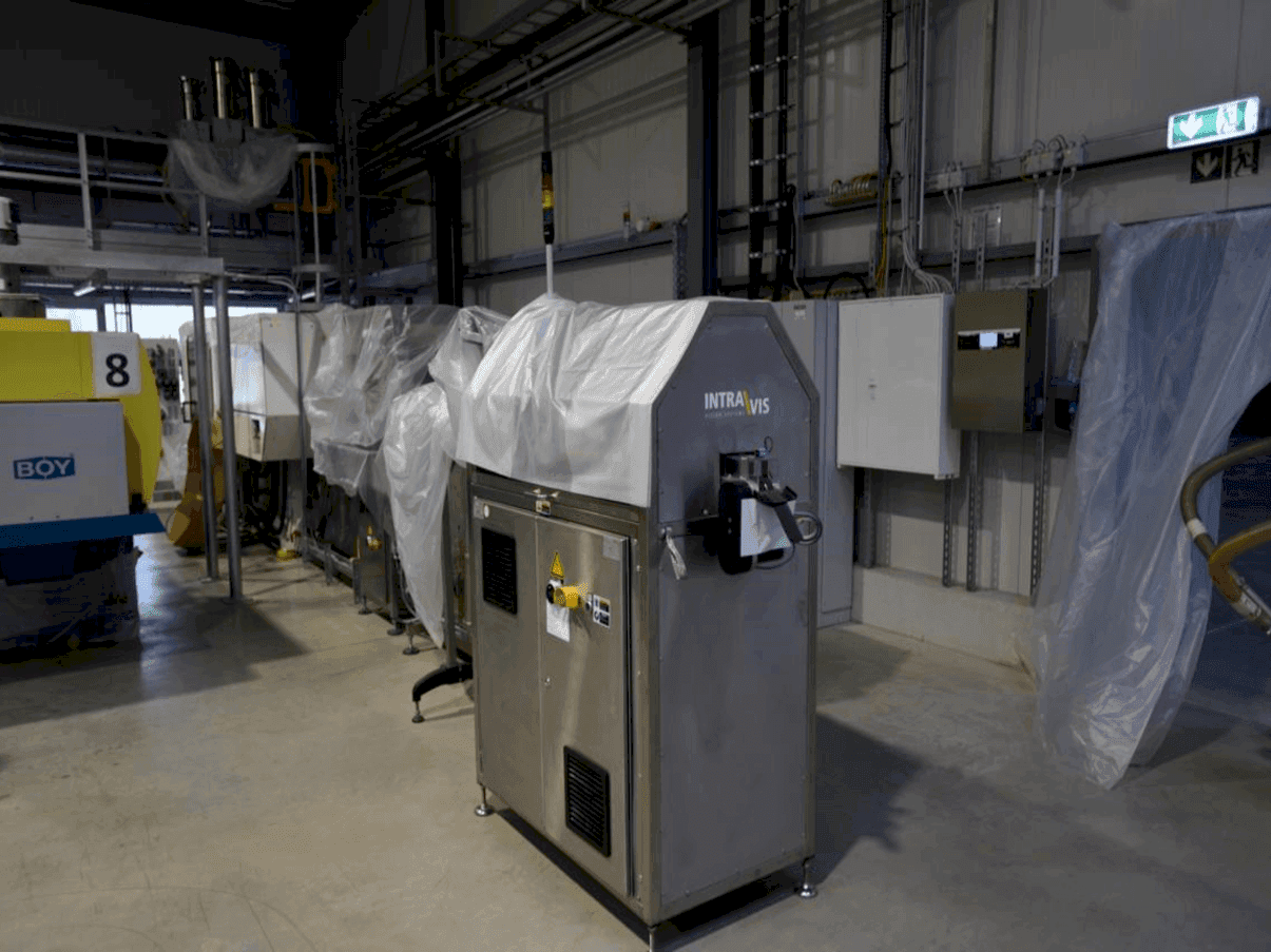 Front view of INTRAVIS Capwatcher 6432  machine