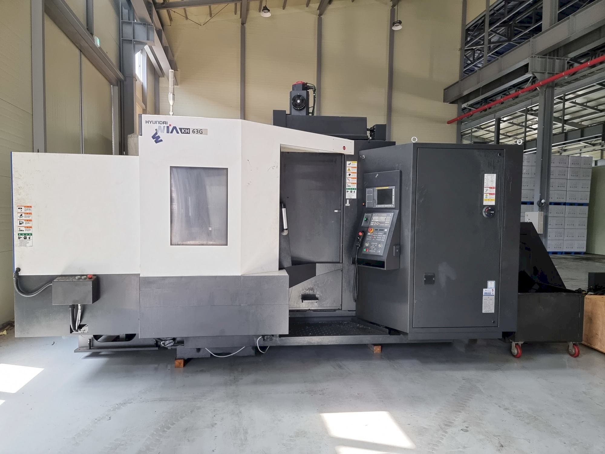 Front view of Hyundai Wia KH63G  machine