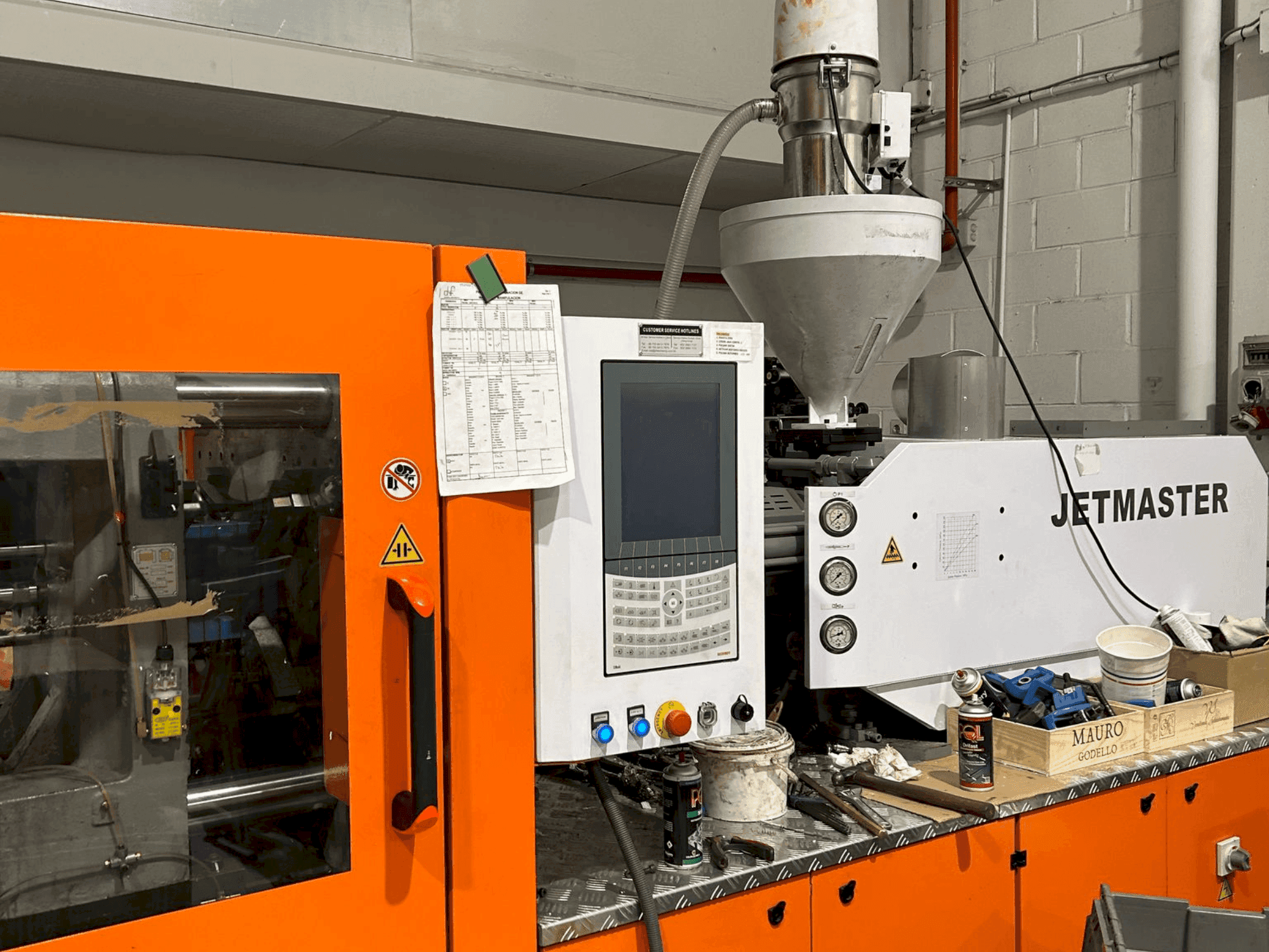 Front view of CHEN HSONG JM200-MK6e  machine