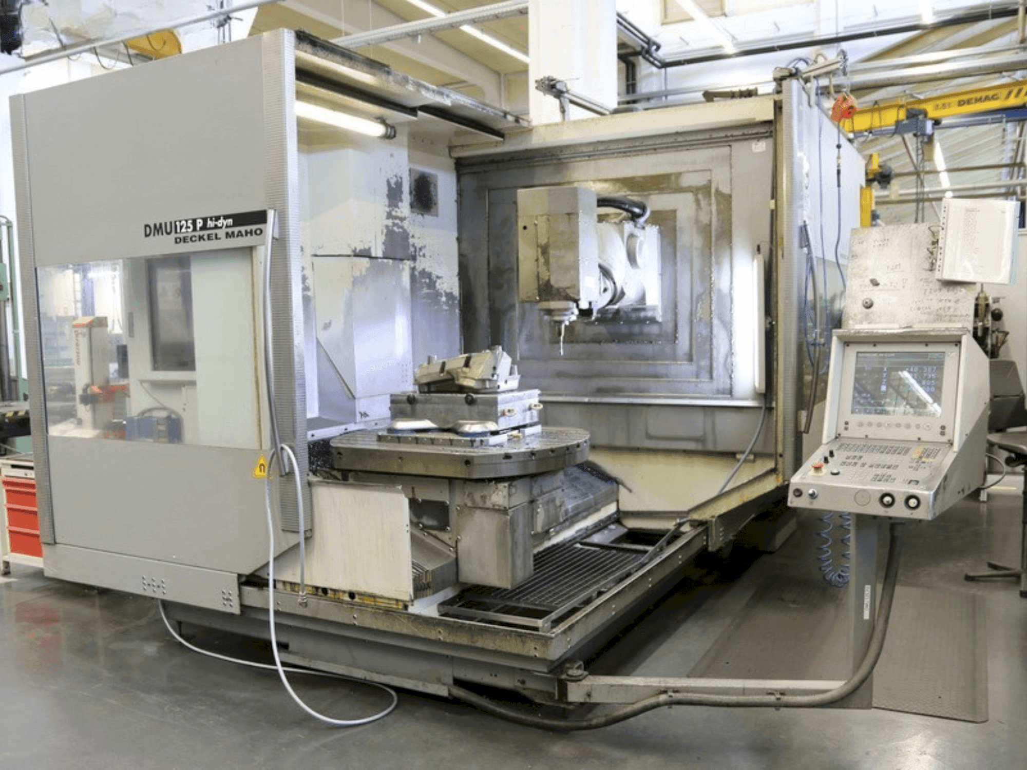 Front view of DECKEL MAHO DMU 125 P hi-dyn  machine