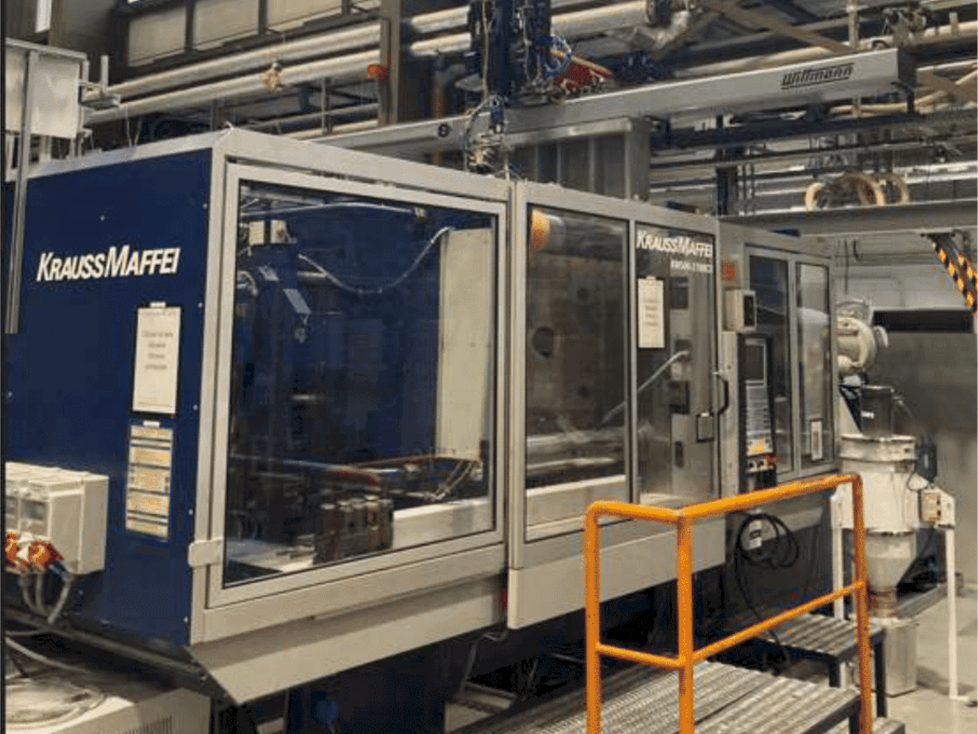 Front view of Krauss Maffei KM 500-2700 C2  machine