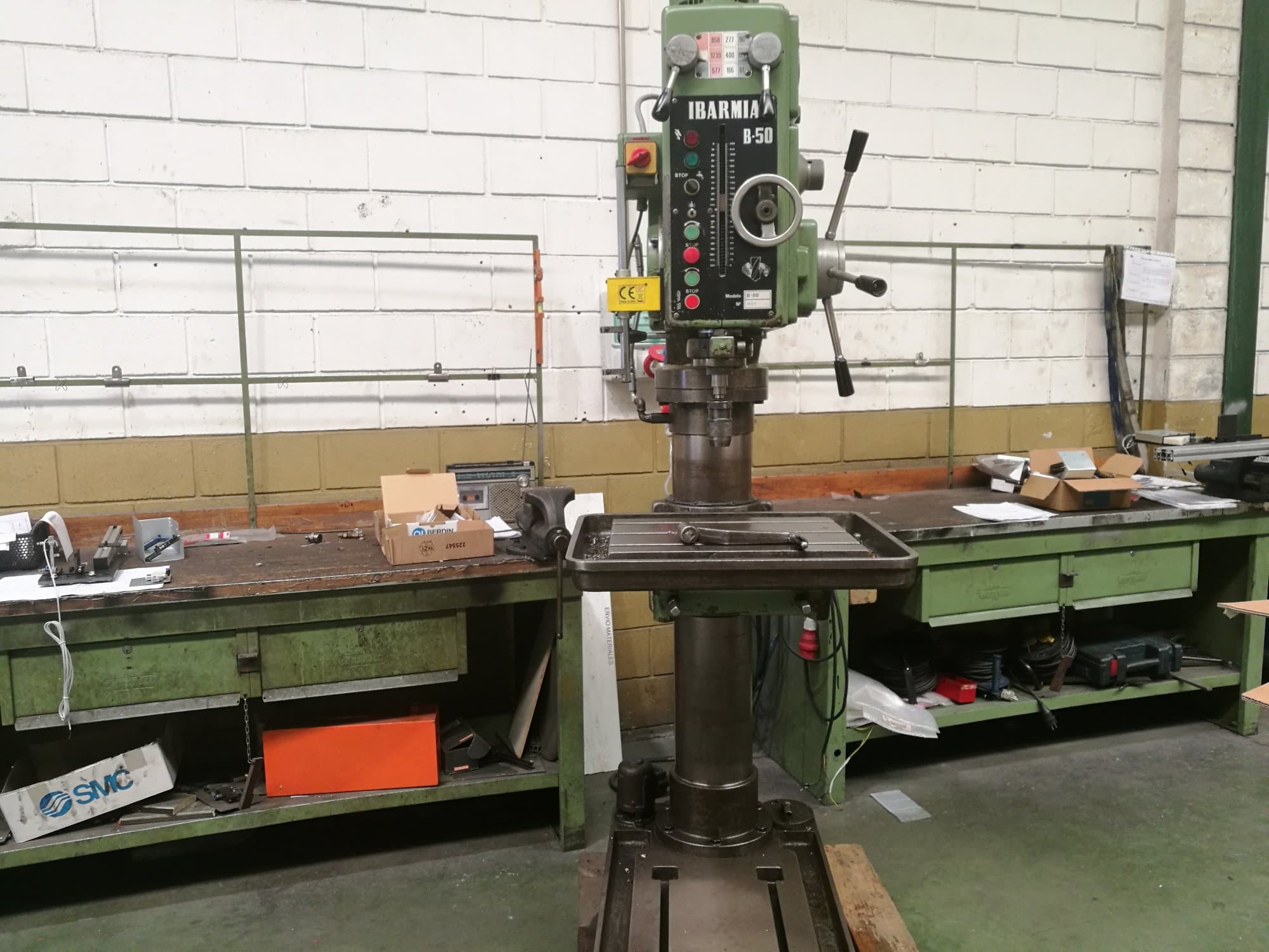 Front view 1 of IBARMIA B-50 Machine