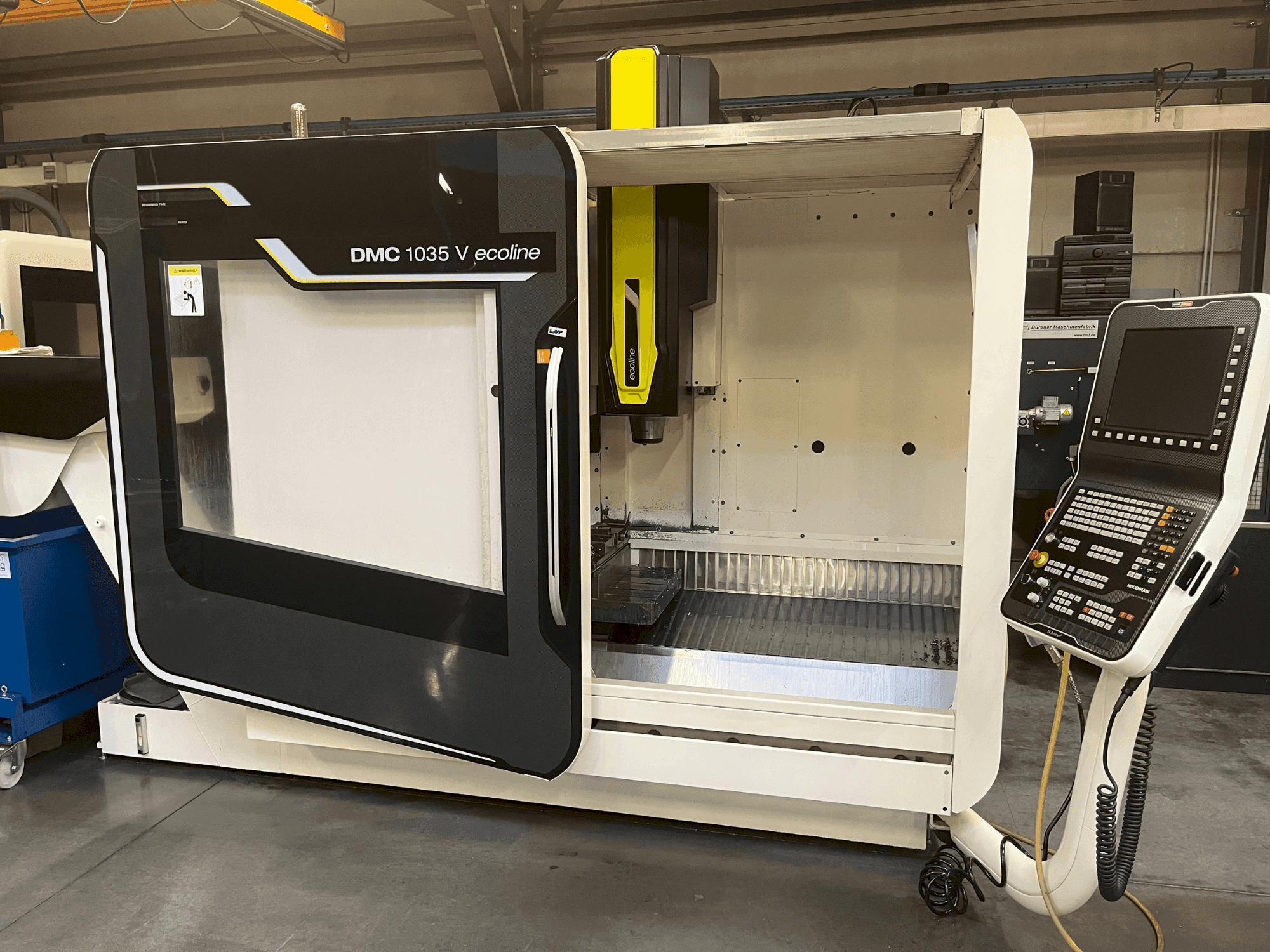 Front view of DMG Gildemeister DMC 1035 V ecoline  machine