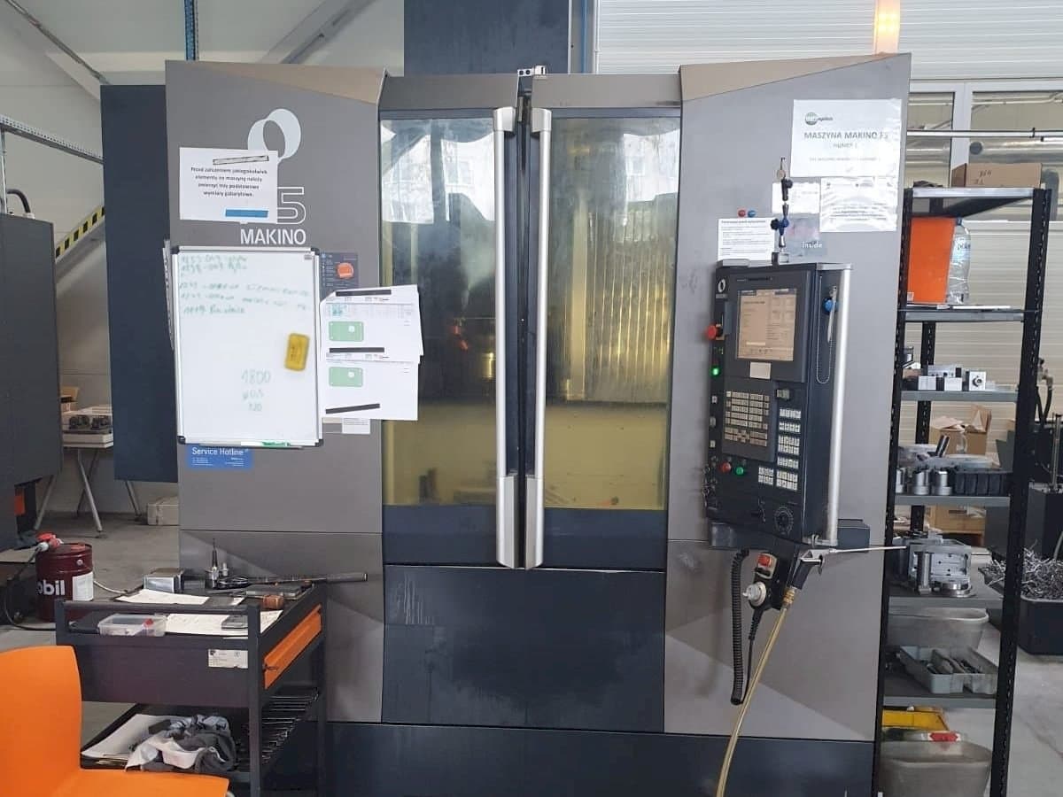 Front view of Makino F5  machine