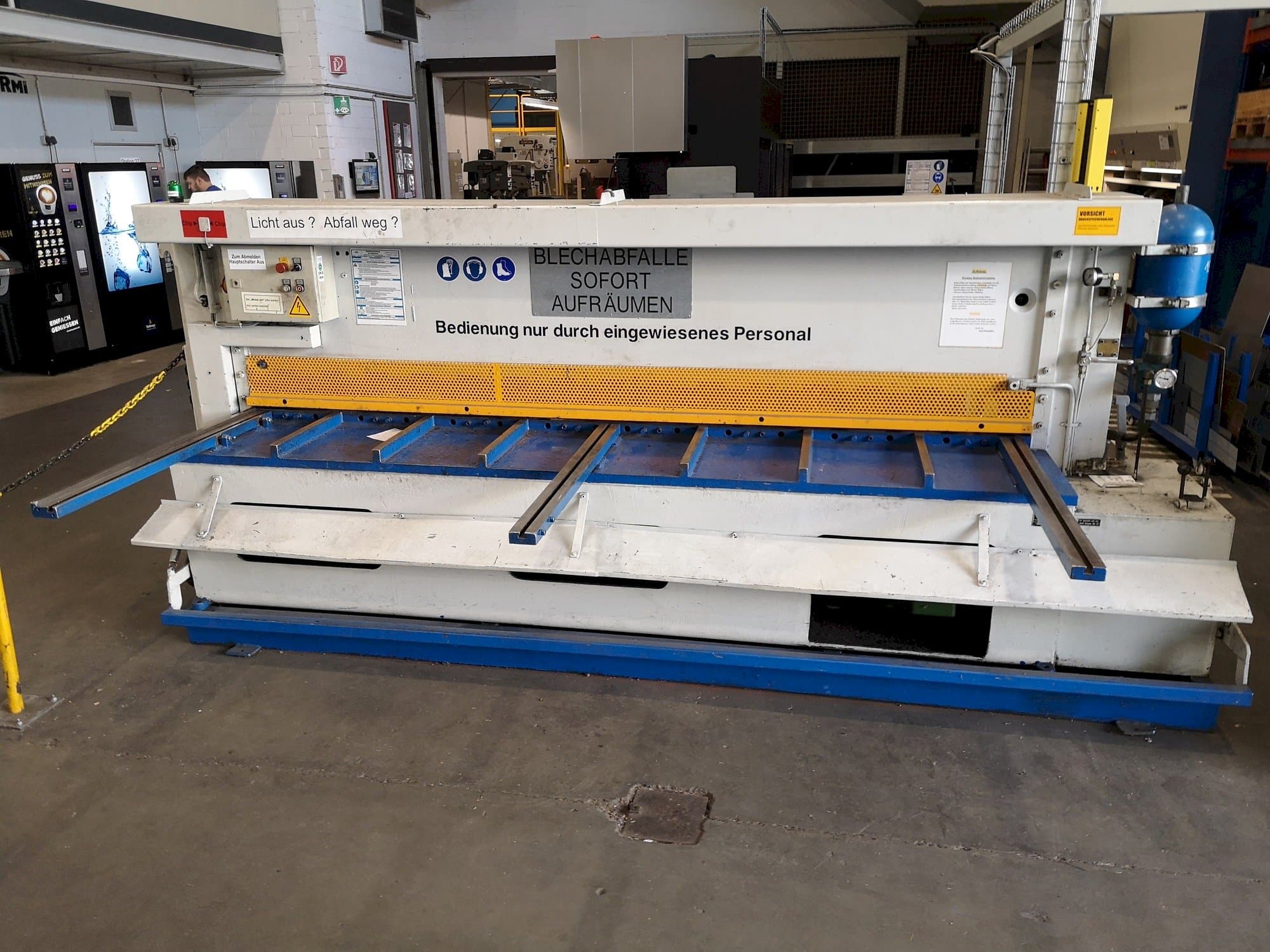 Front view of PASKOWSKY TSH 10 MM  machine