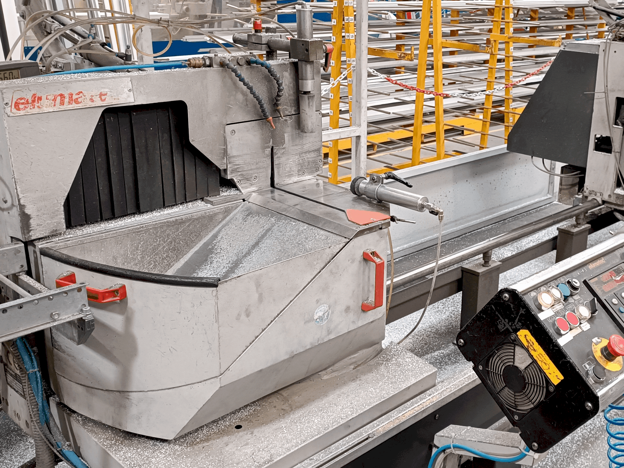 Front view of Elumatec DG 104/02 E255  machine