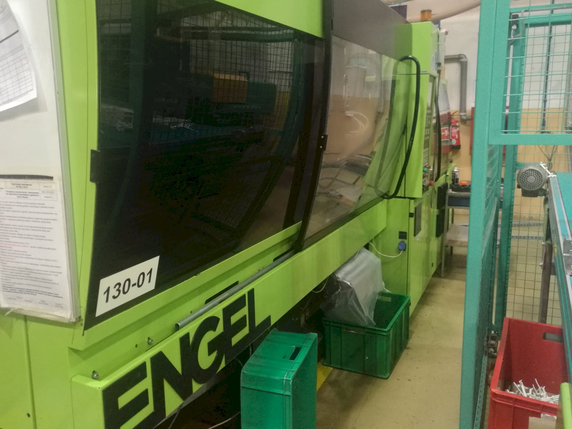 Left view of ENGEL VICTORY 650/130 Tech Machine
