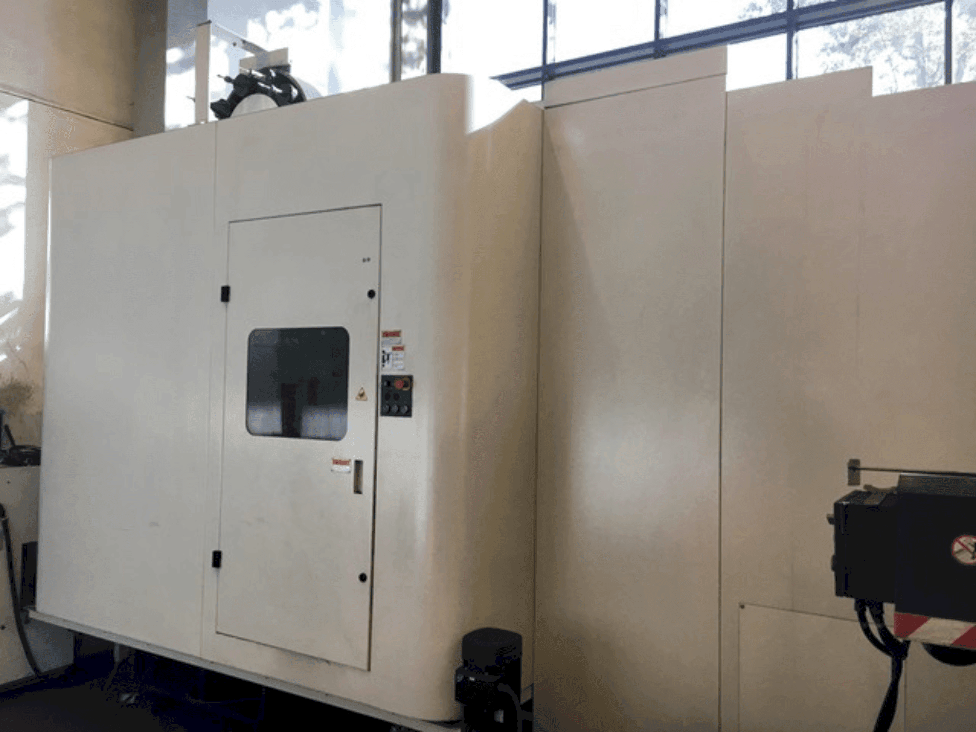 Front view of SPINNER H630  machine