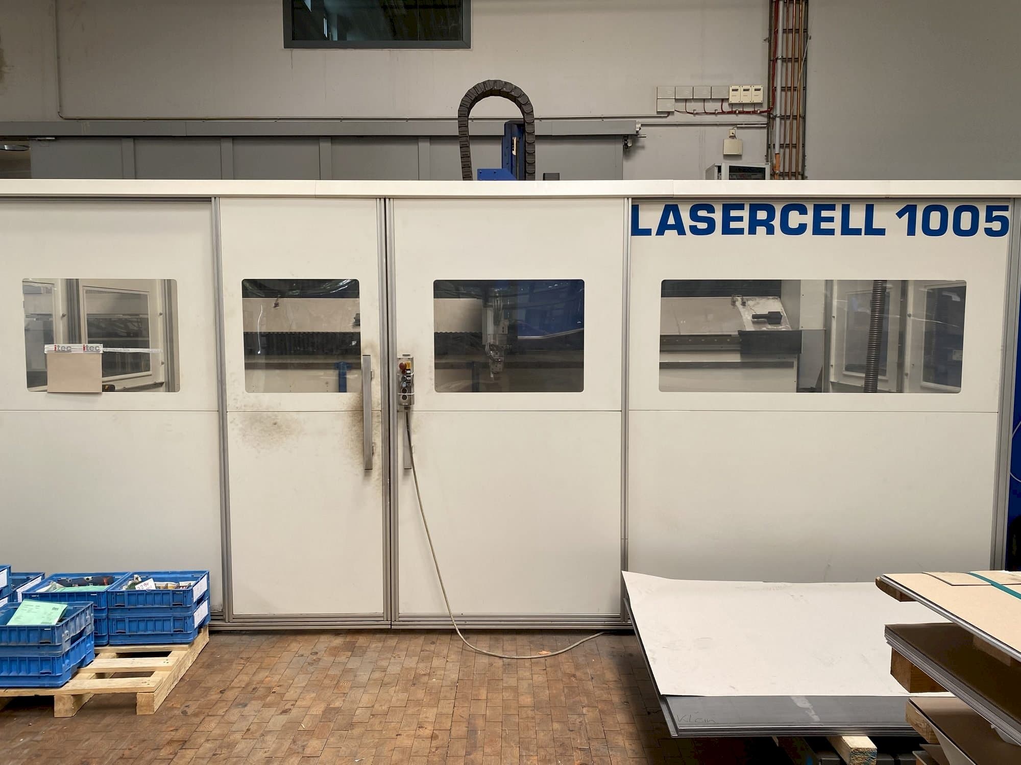 Front view of Trumpf TLC 1005  machine