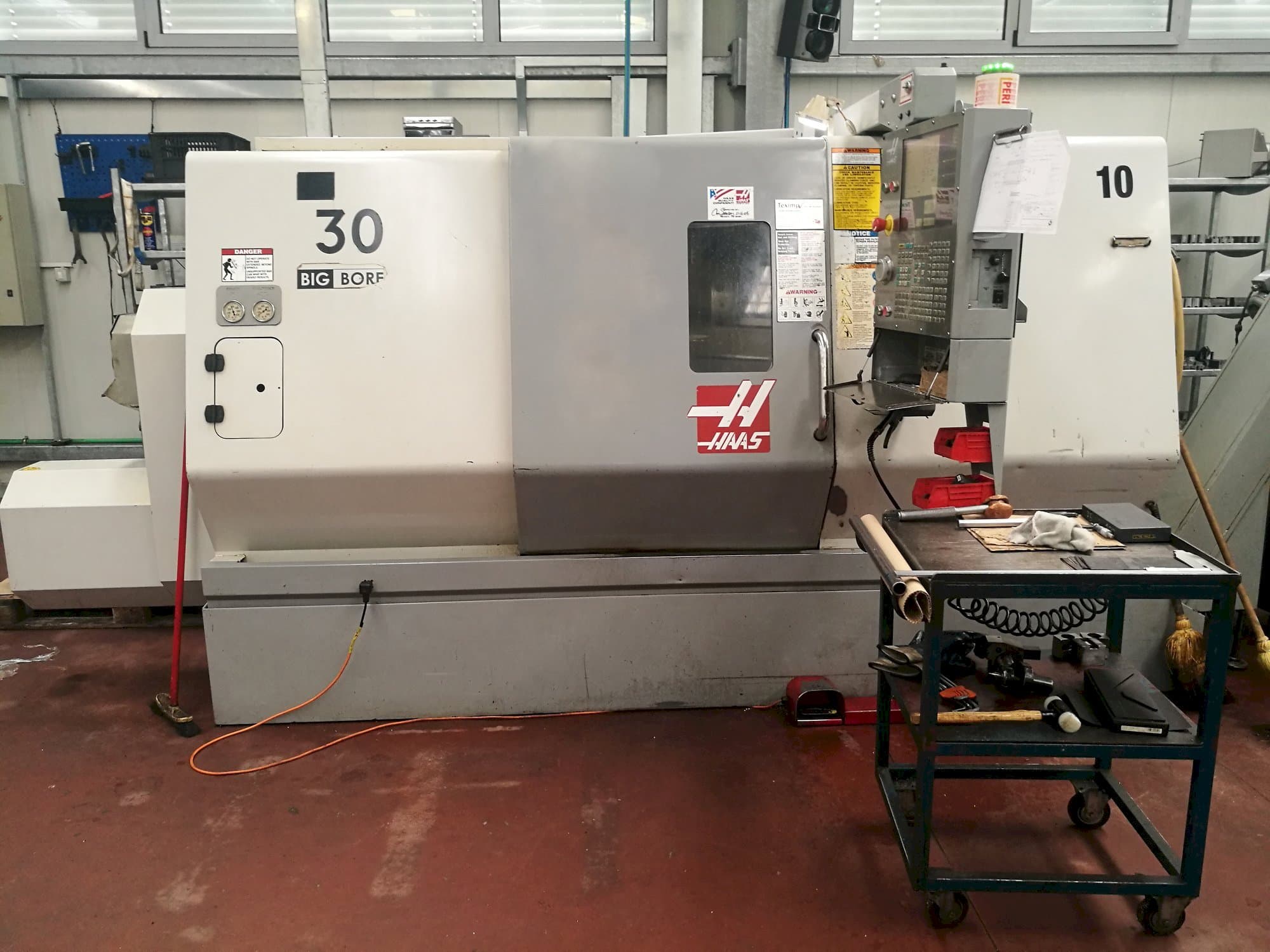 Front view of HAAS SL-30THBE  machine