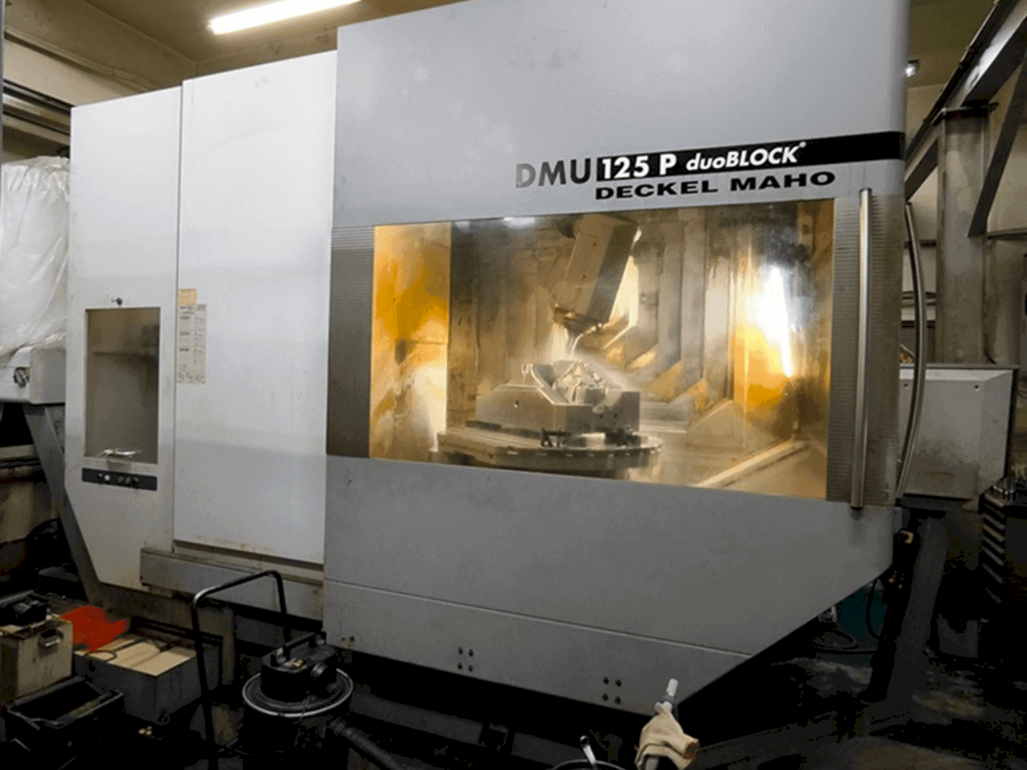 Front view of DECKEL MAHO DMU 125 P duoBLOCK  machine