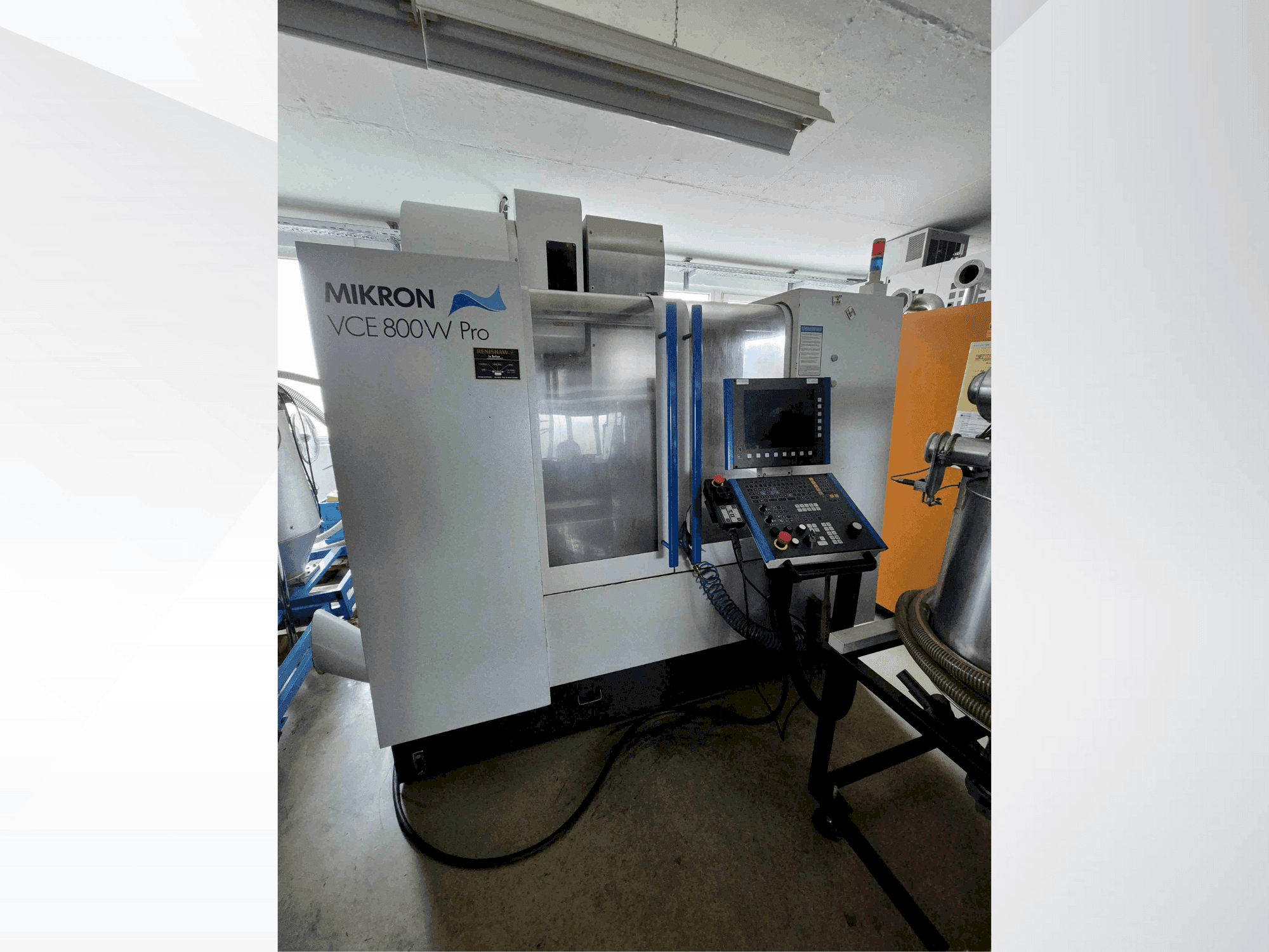 Front view of MIKRON VCE 800W Pro  machine