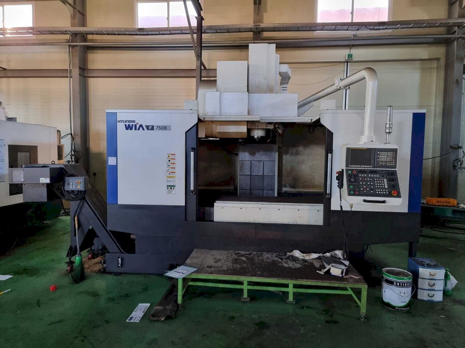 Front view of Hyundai Wia F750B  machine