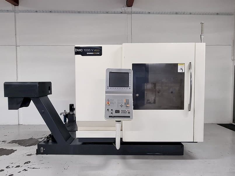 Front view of DMG MORI DMC 1035 V eco  machine