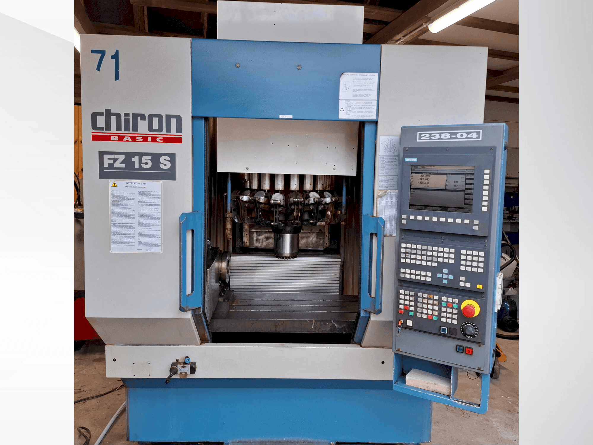 Front view of CHIRON FZ 15 S  machine