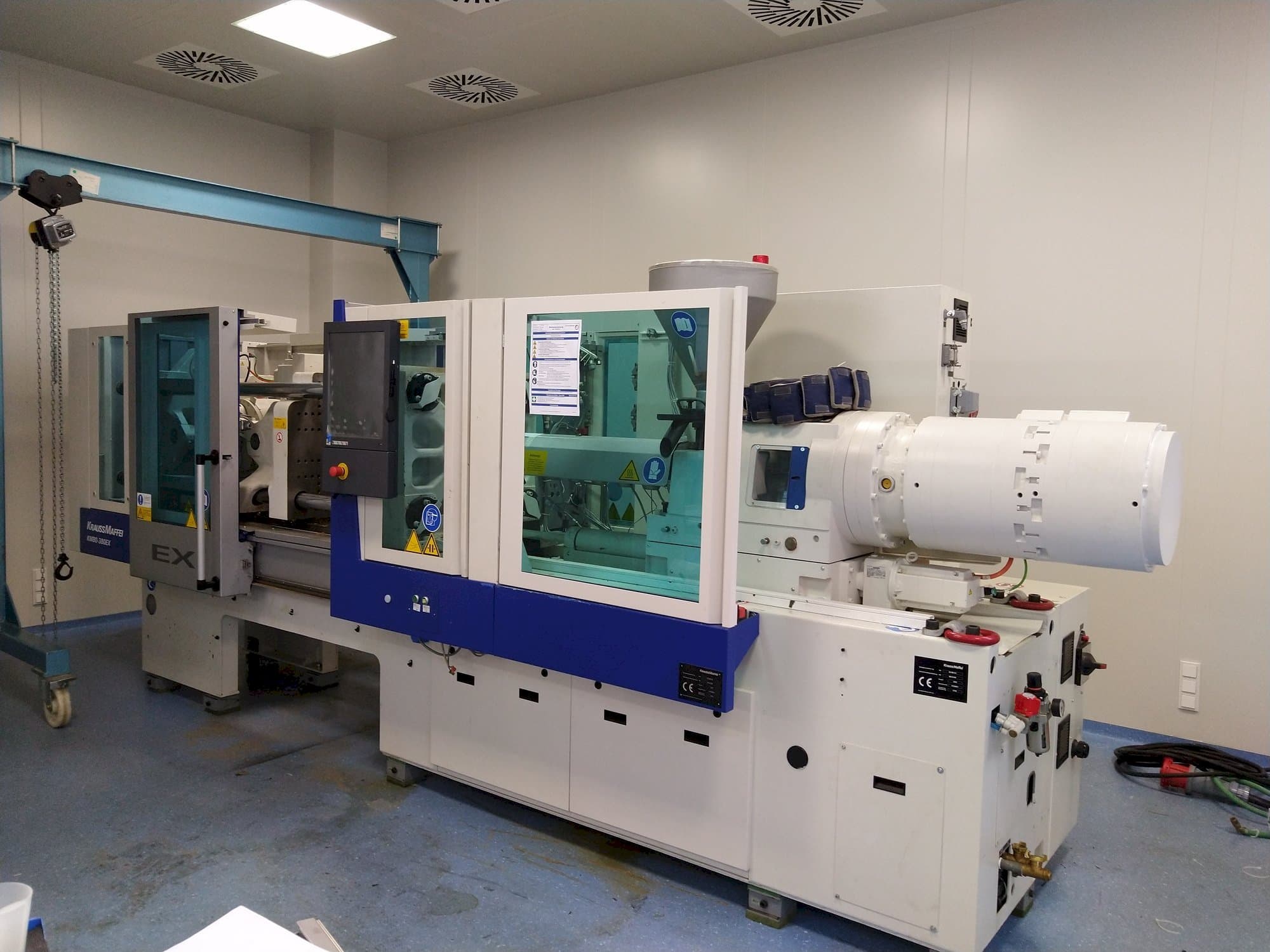 Front view of Krauss Maffei 80-380 EX  machine