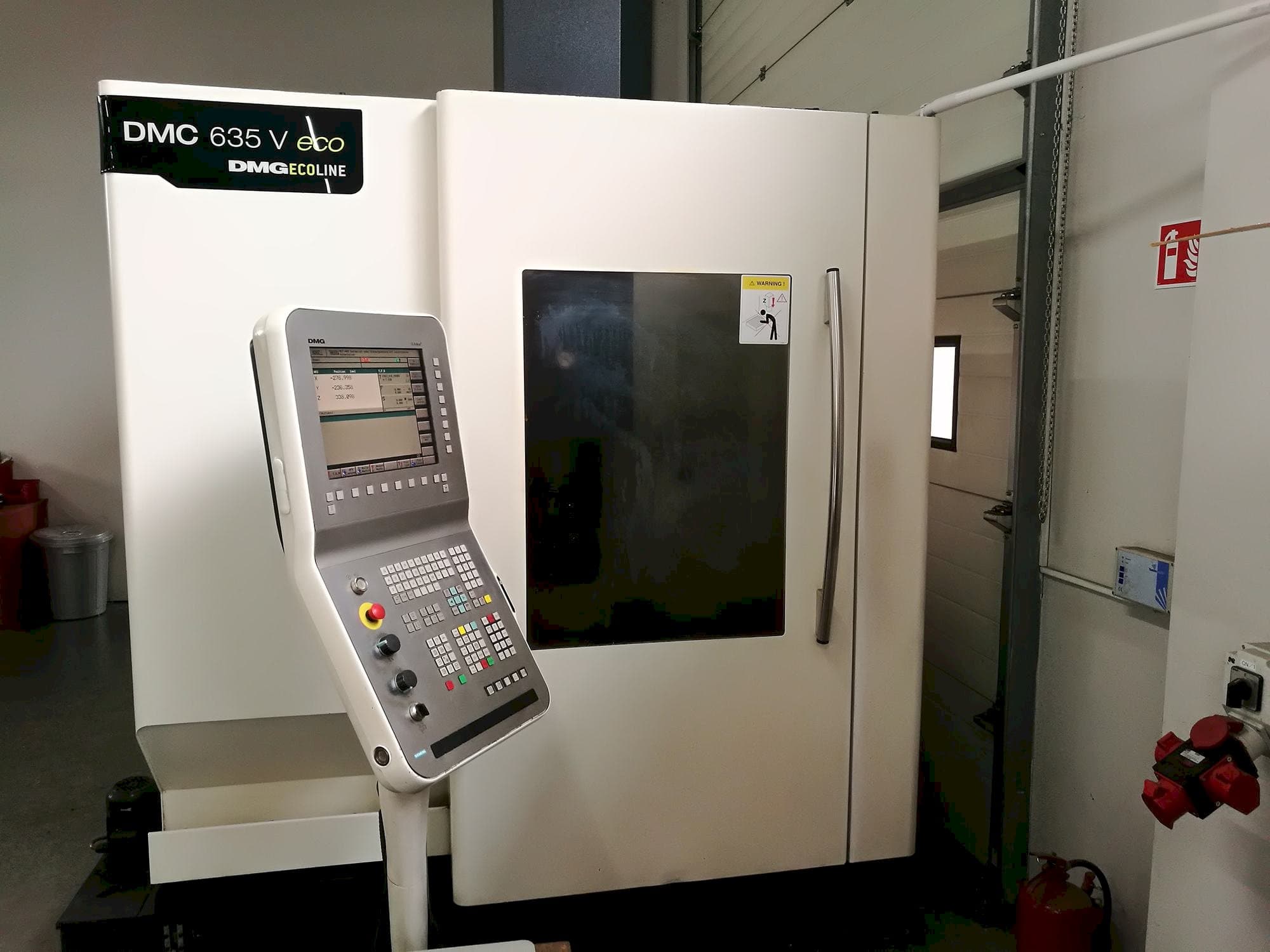 Front view of DMG DMC 635 V Eco  machine