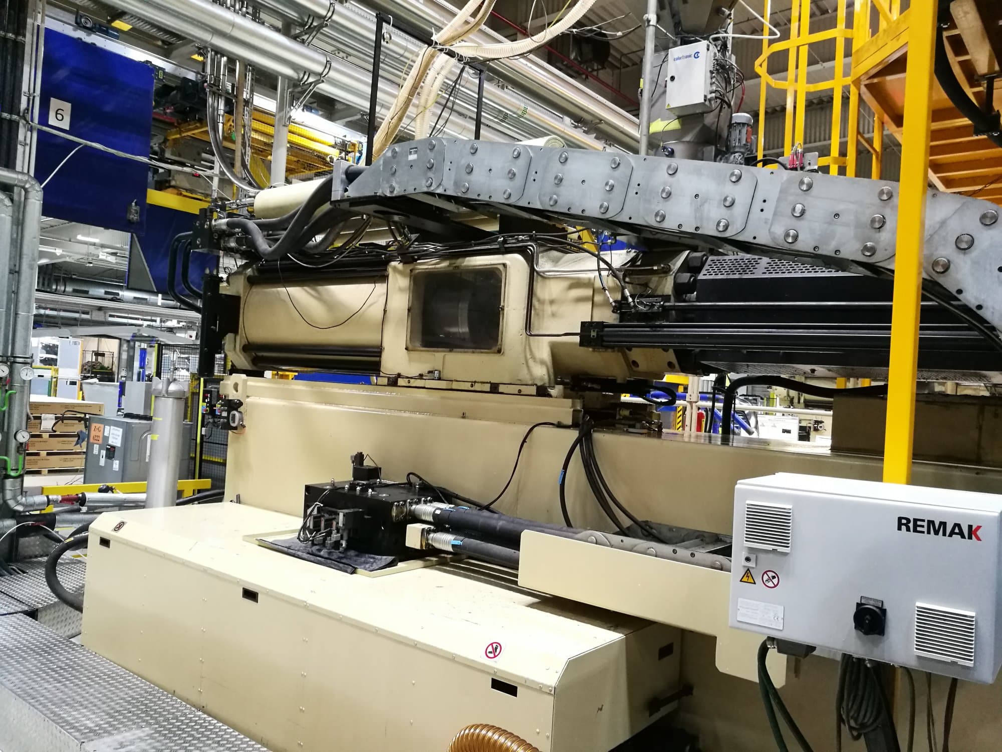 Front view 2 of Husky E 3150 RS 170/155 Machine