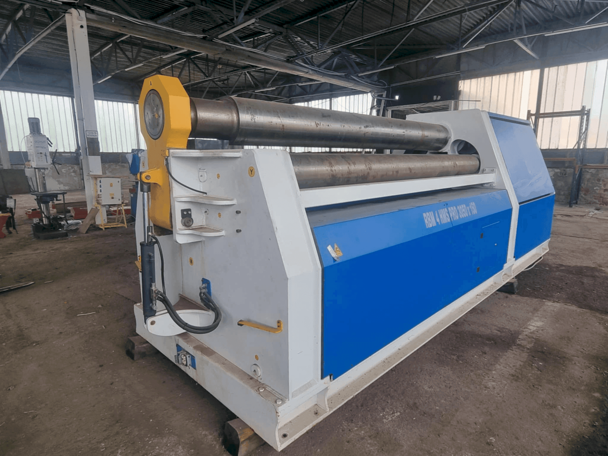 Front view of Metallkraft  RBM 4 HMS Pro 3050-150  machine