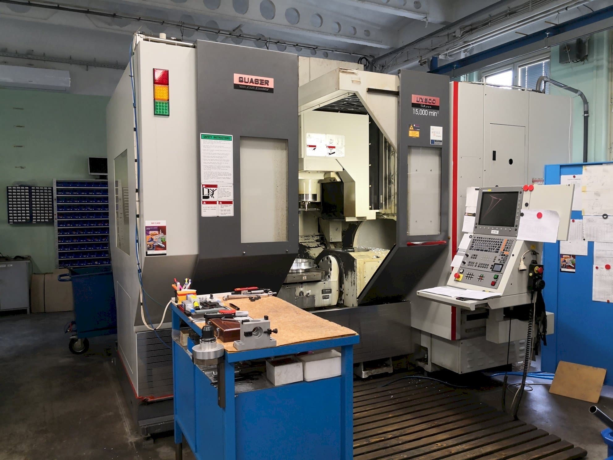 Front view of Quaser UX-600  machine