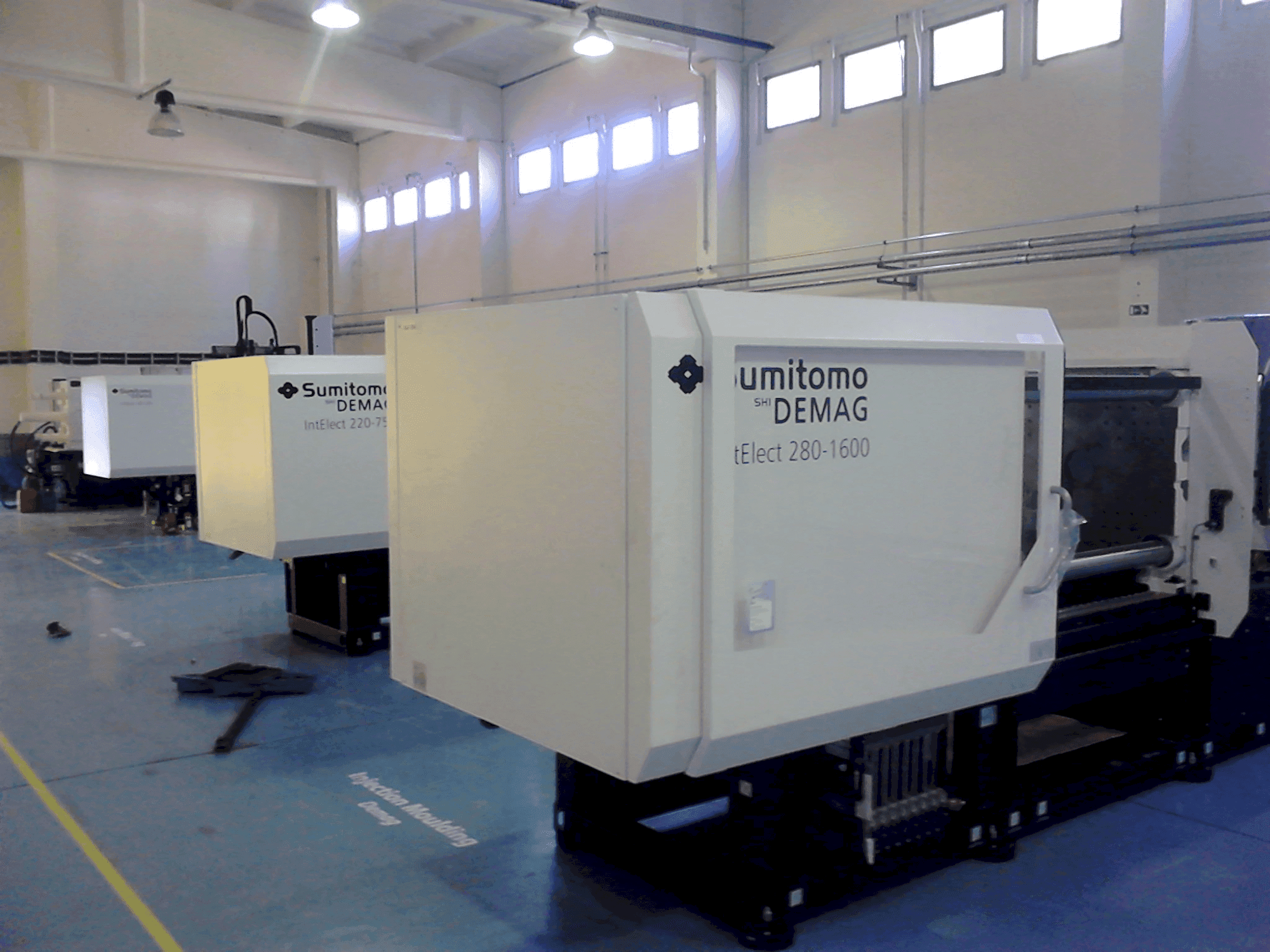 Front view of SUMITOMO SHI DEMAG Intelect 280/685-1600  machine