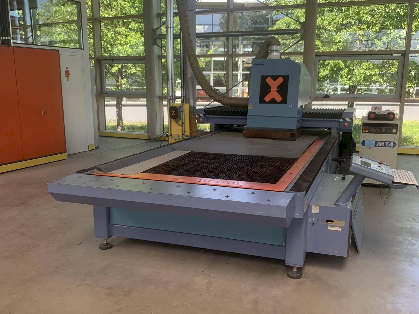 Front view of SEI X-TYPE  machine