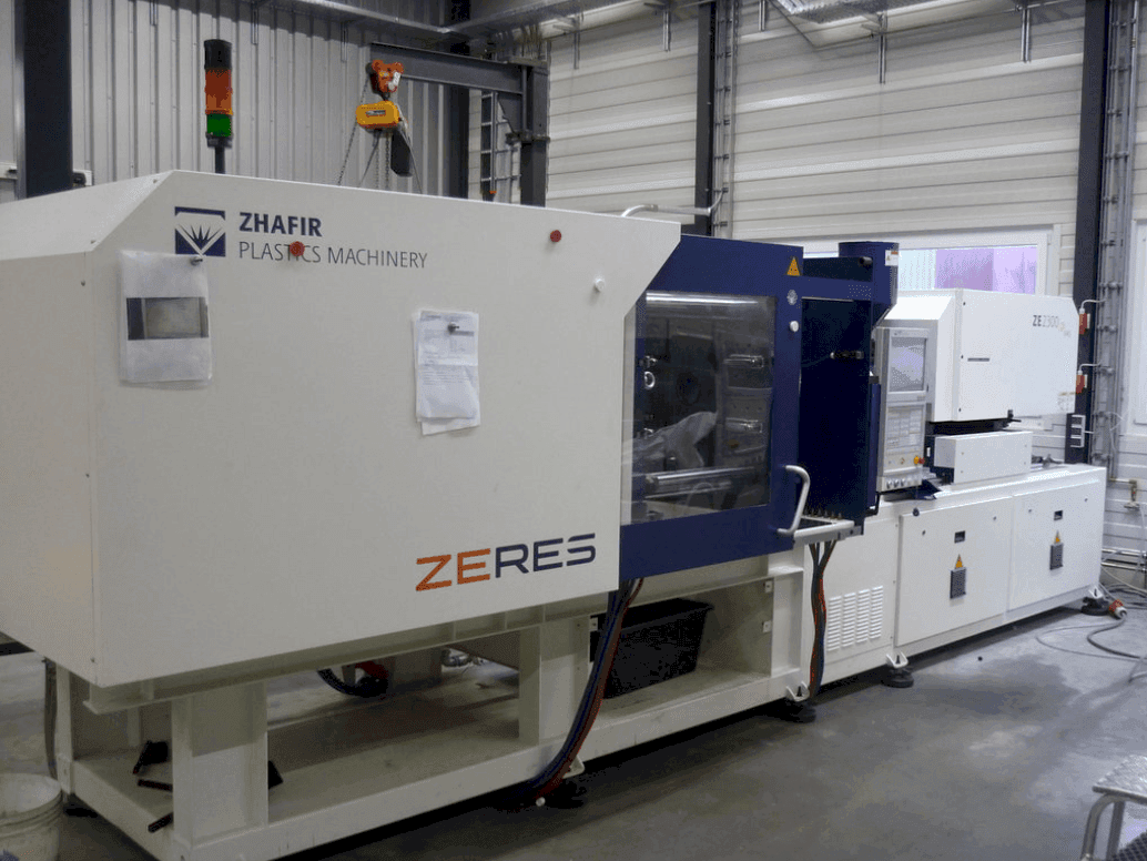 Front view of ZHAFIR ZERES 2300 Haitian  machine